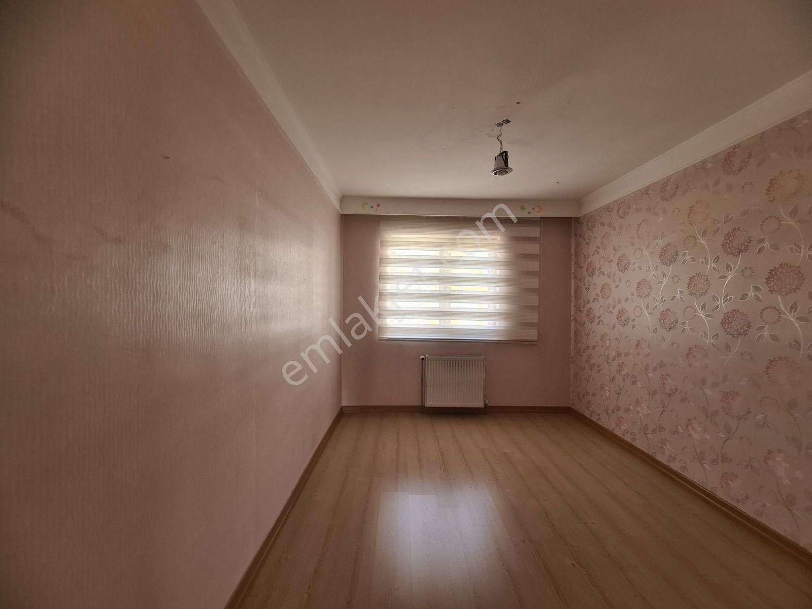 Seval Cd. Üzeri Manzaralı Sitede Teras Balkonlu Fırsat 3+1 Daire - Görsel 20