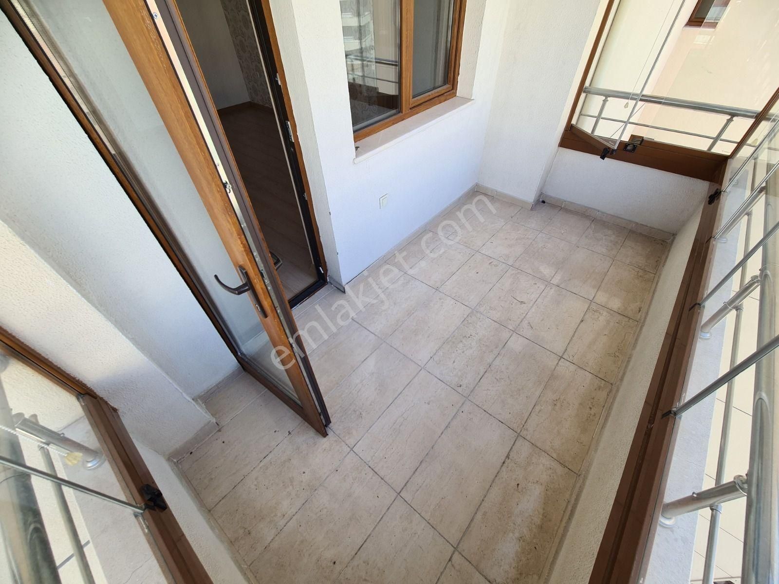 Seval Cd. Üzeri Manzaralı Sitede Teras Balkonlu Fırsat 3+1 Daire - Görsel 29