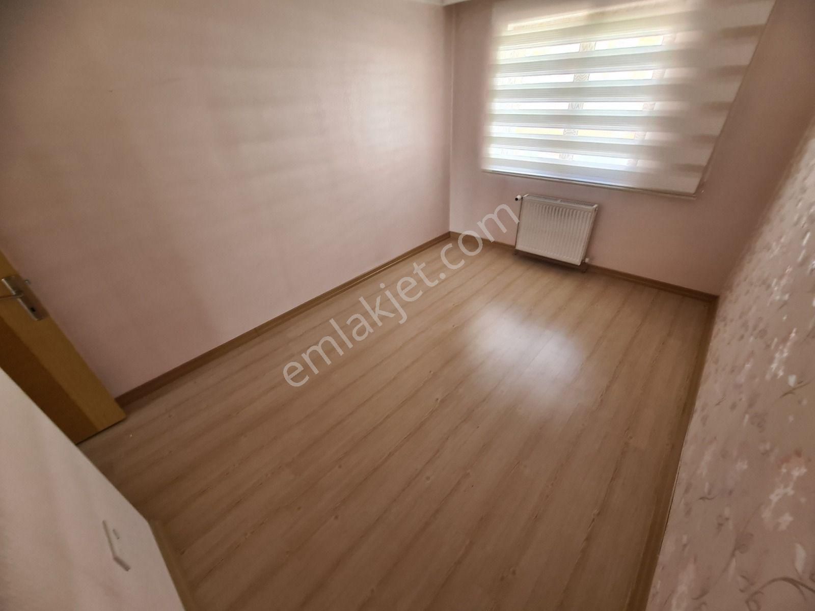 Seval Cd. Üzeri Manzaralı Sitede Teras Balkonlu Fırsat 3+1 Daire - Görsel 24