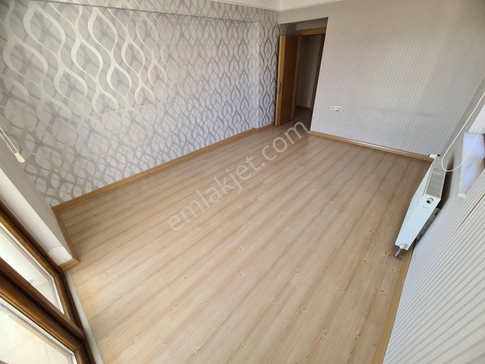 Seval Cd. Üzeri Manzaralı Sitede Teras Balkonlu Fırsat 3+1 Daire - Görsel 26