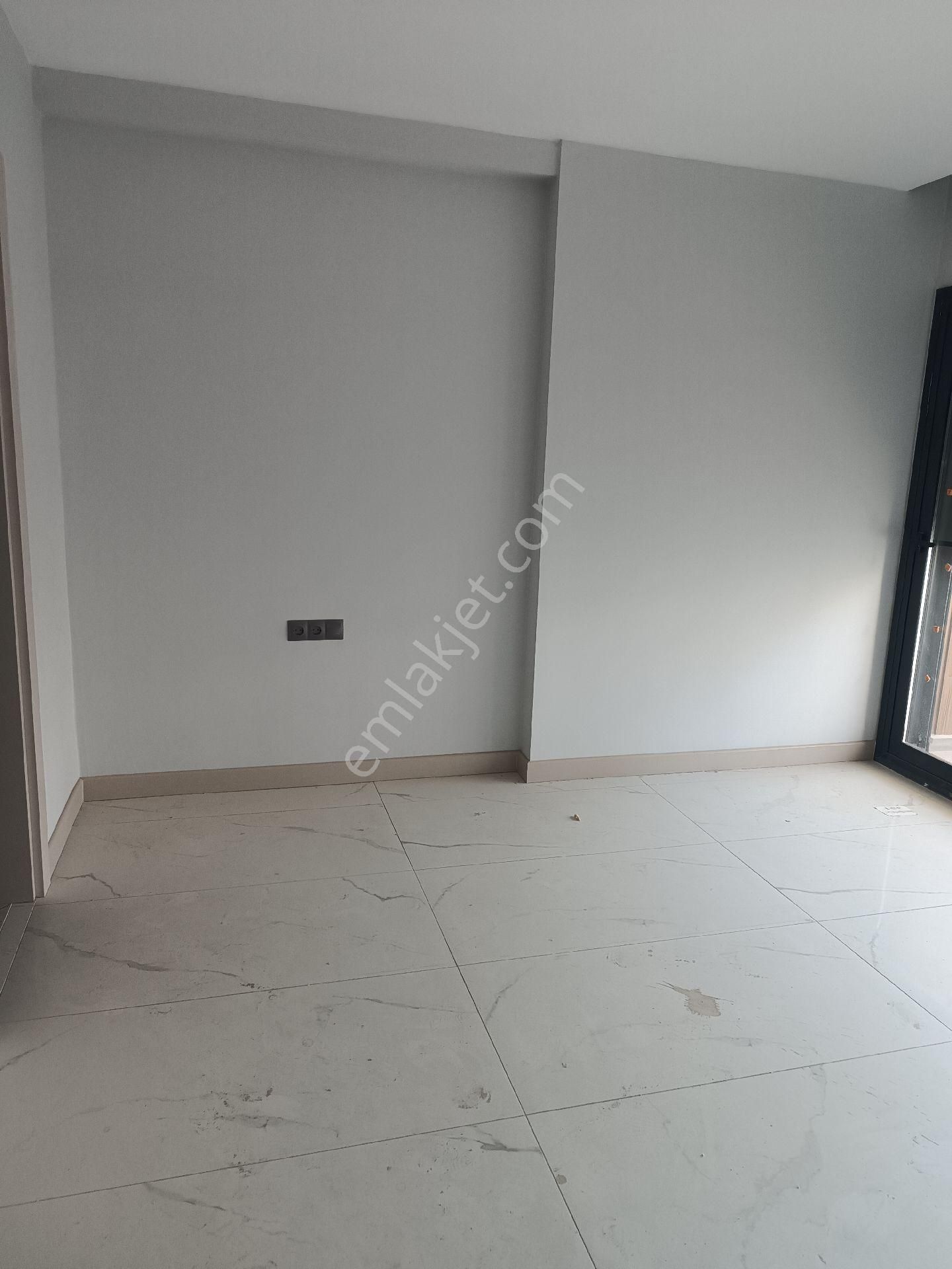 Kuşadası Merkezde Satılık 3+1 Kapalı Mutfak Dublex Daire - Görsel 14