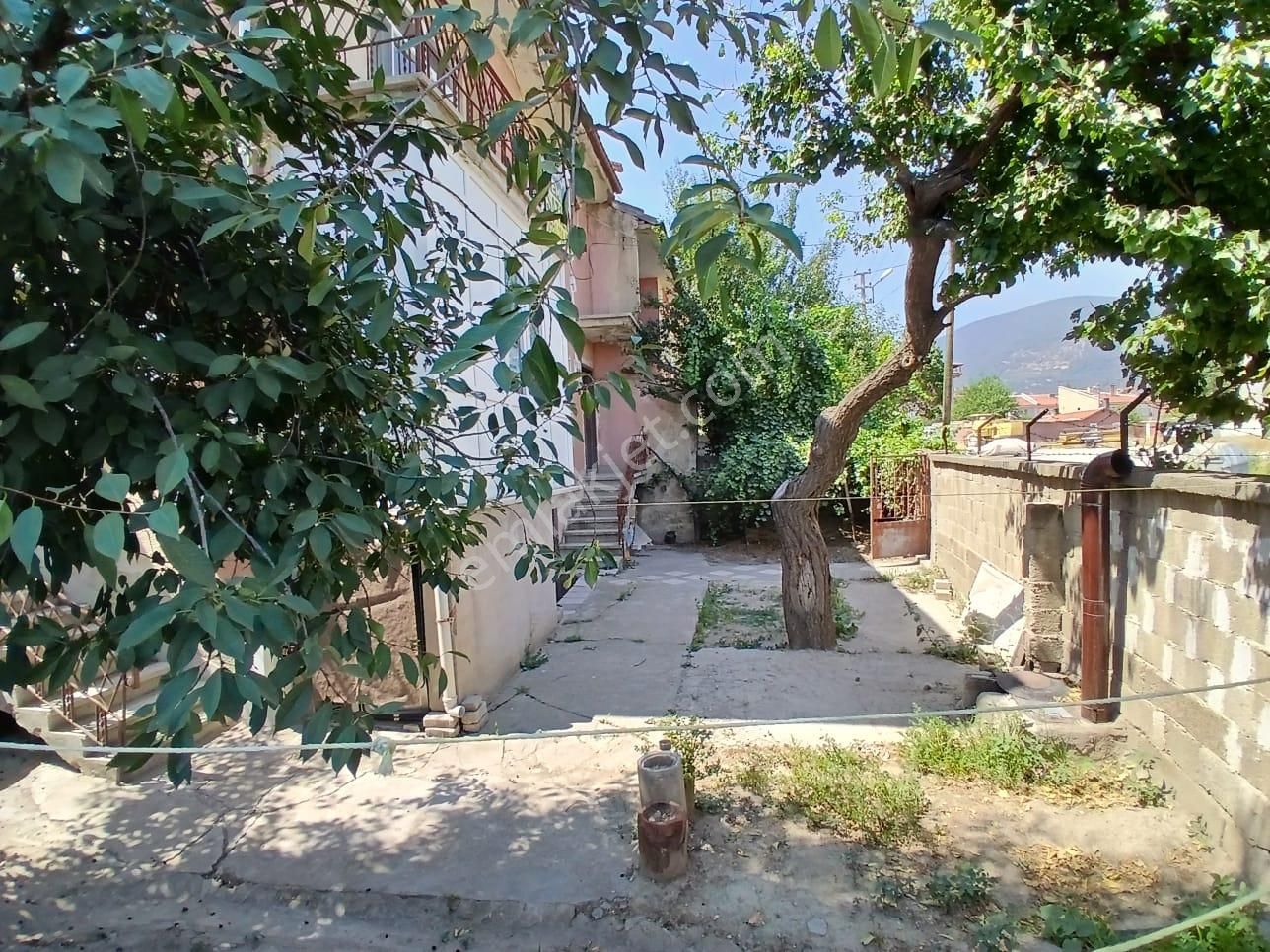 Akçay Emlak'tan Akşehir Yeni Mahallede Doğalgazlı İki Daireli Satılık Müstakil Ev - Görsel 24