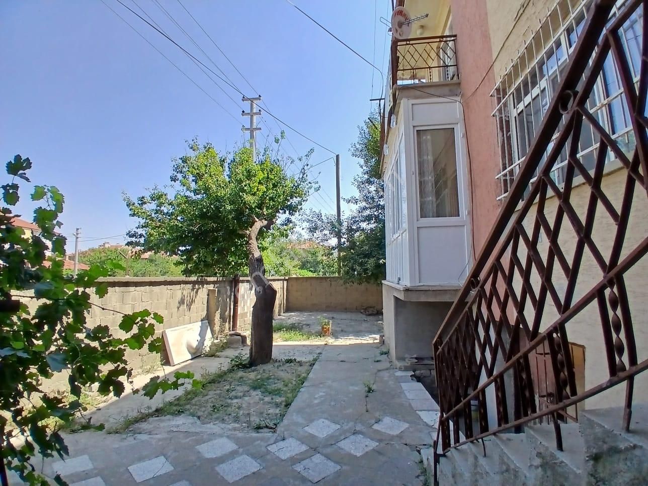 Akçay Emlak'tan Akşehir Yeni Mahallede Doğalgazlı İki Daireli Satılık Müstakil Ev - Görsel 26