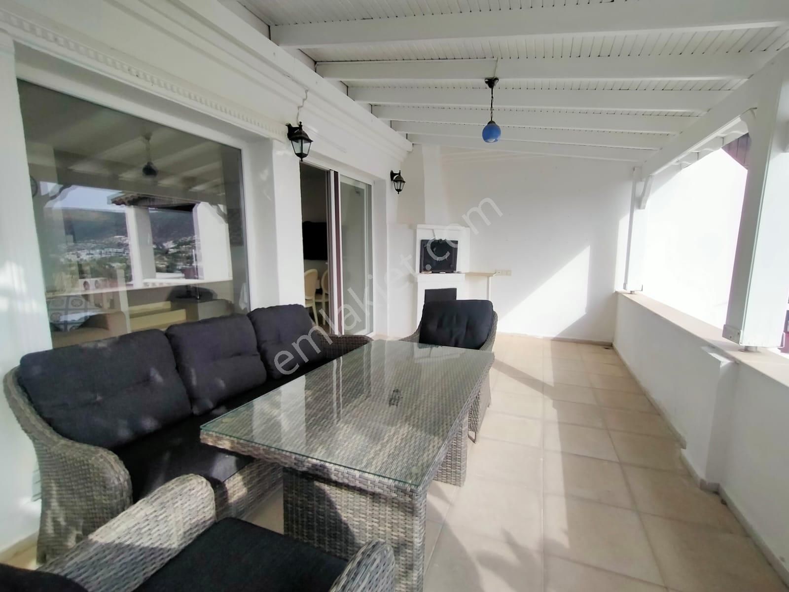 Bodrum Merkez Kale Ve Deniz Manzaralı 2+1 Satılık Daire - Görsel 8