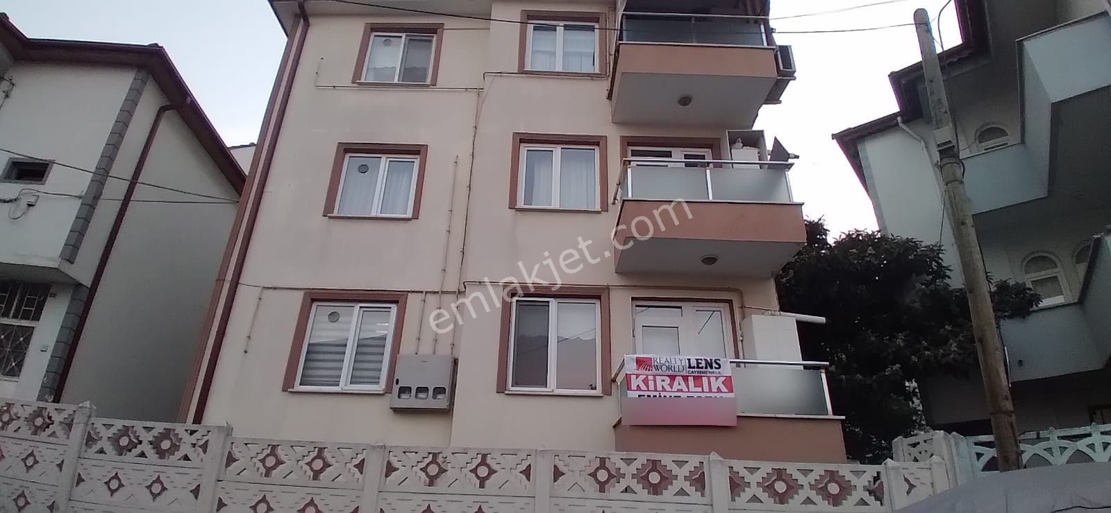 Erenlerde Eğitim Araştırma Hastanesine Yürüme 2+1 Kiralık Daire - Görsel 2