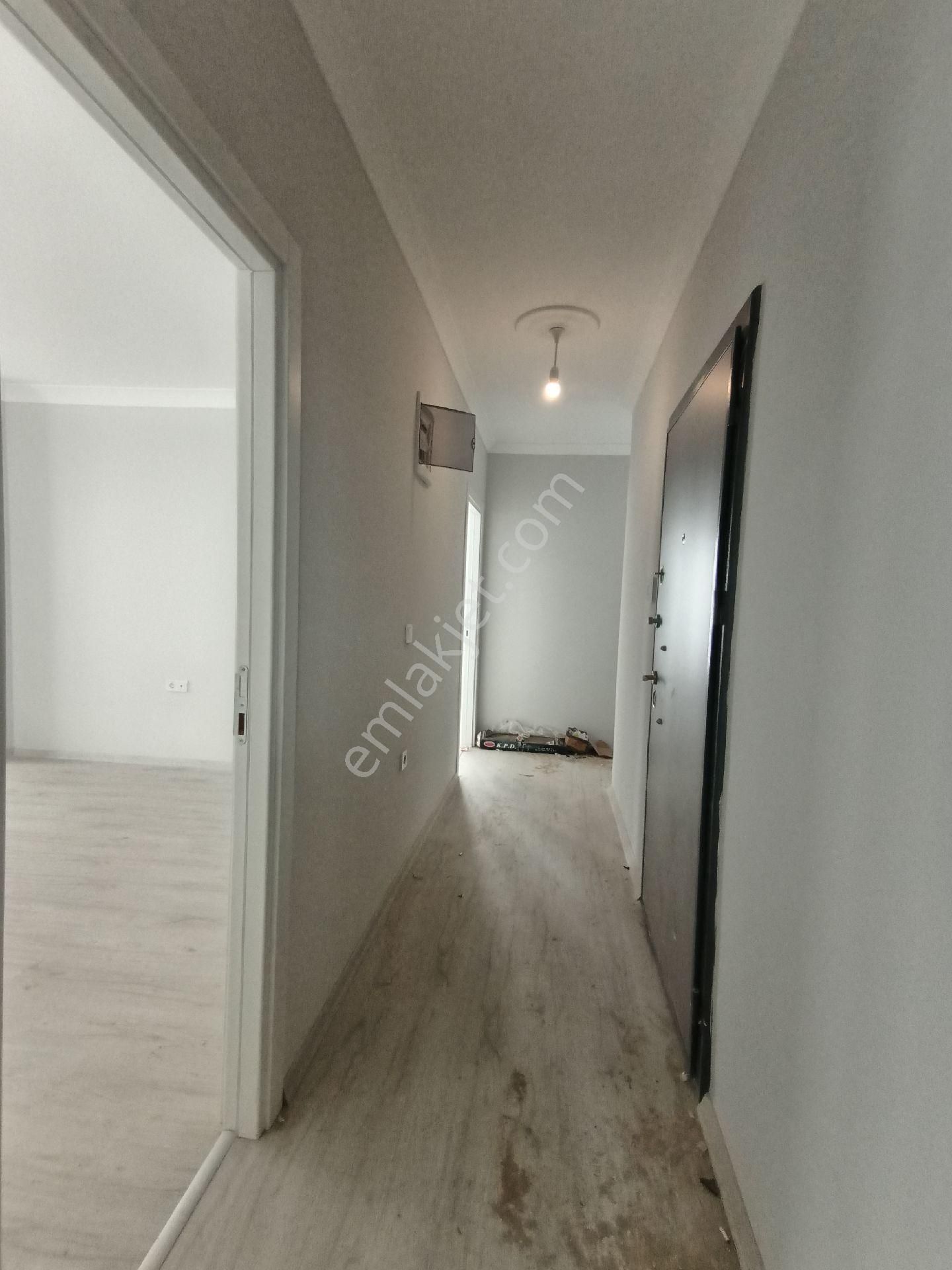 A.gazi Mah De Güzel Bir 2 +1,120m2 Arakat - Görsel 2