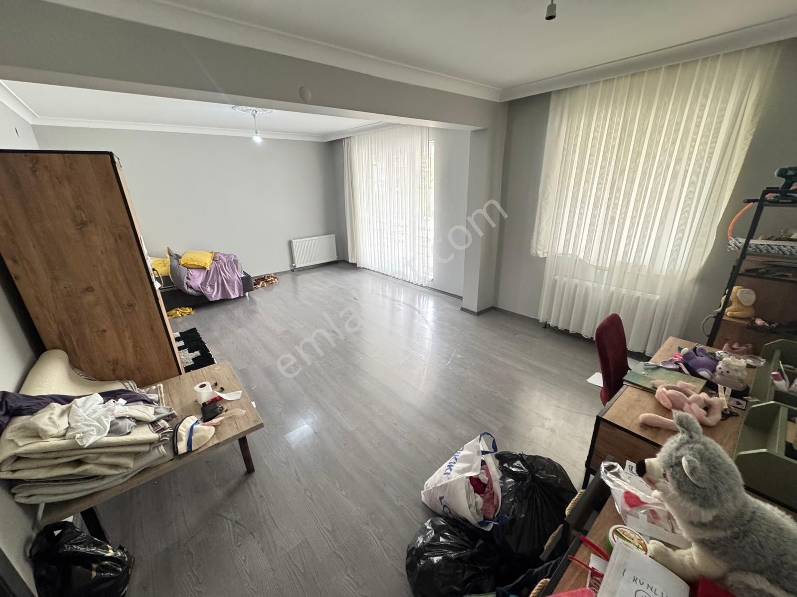 Altındağ Beşikkaya Mah 3+1 Giriş Kat Asansörlü İskanlı Daire - Görsel 2