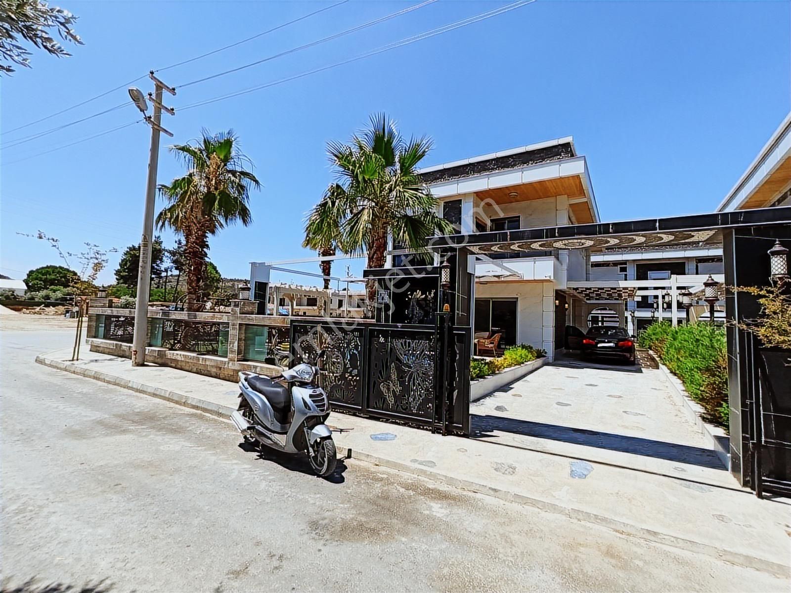 Özel Havuzlu Otoparklı Müstakil Akıllı Ev Sistemli 4+1 Villa - Görsel 20