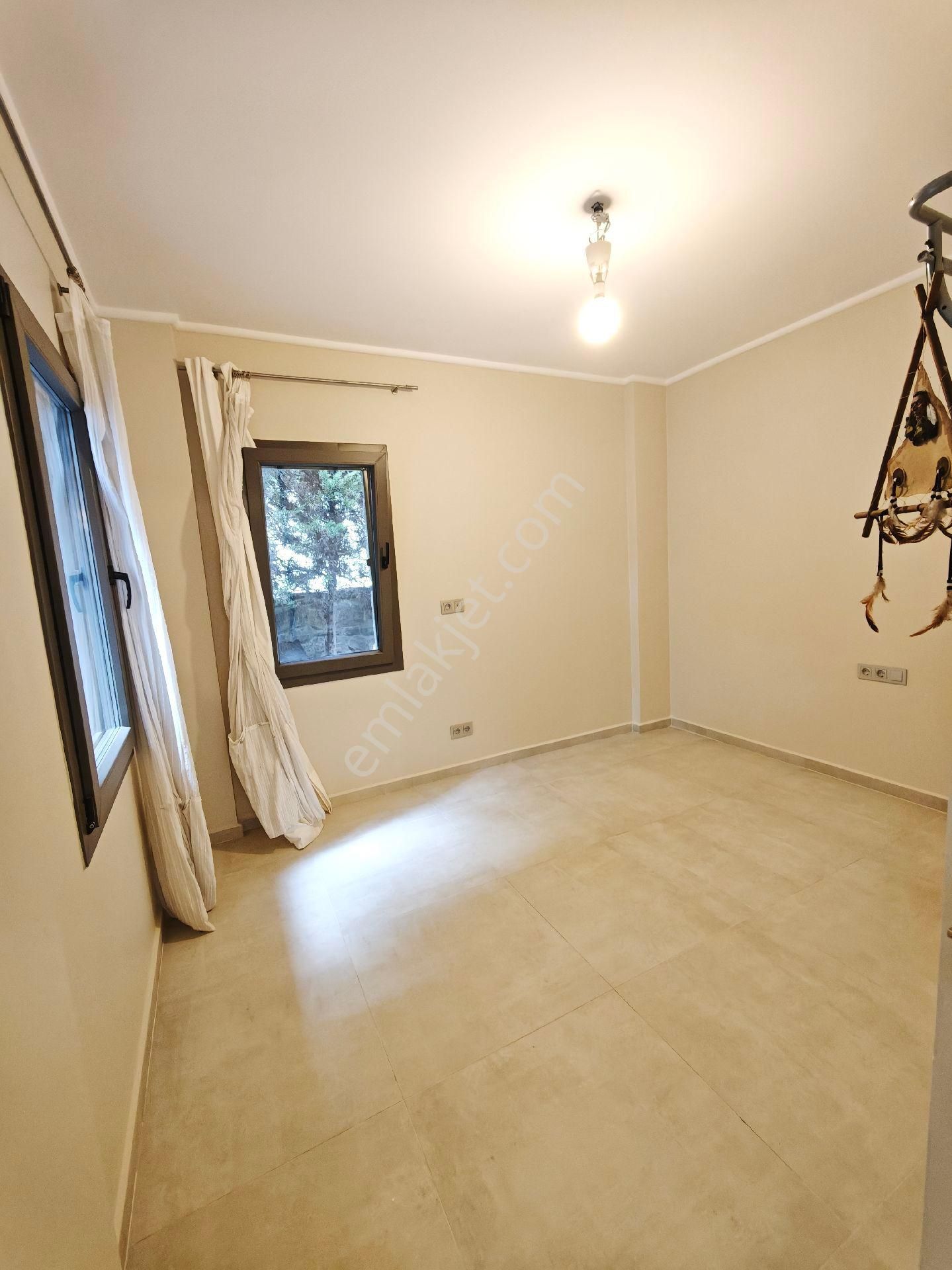 Agr Group'tan Yakaköy'de 4+1 Dibeklihana Yakın Müstakil Villa ! - Görsel 6