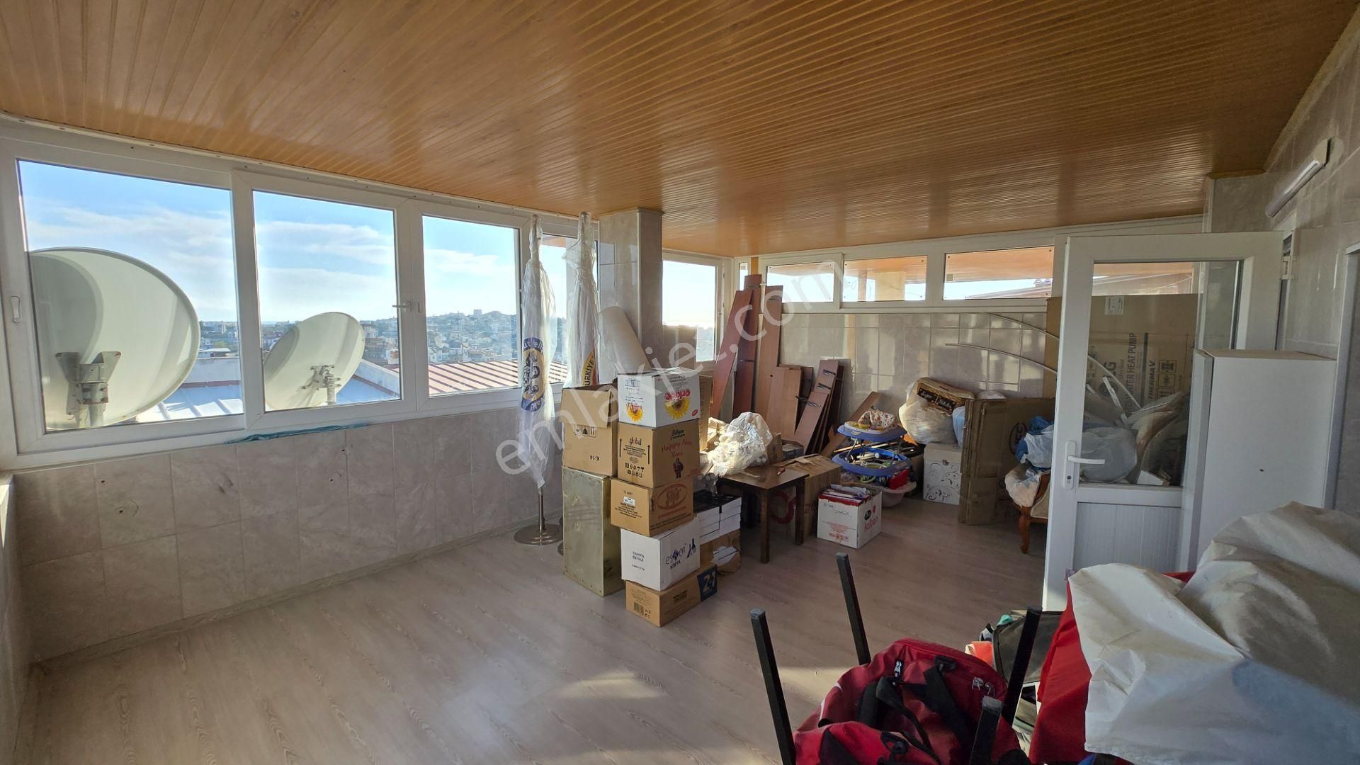 Seferihisar Akarca'da Site İçerisinde Müstakil Bahçeli Köşe Konumda 6+1 Tripleks Villa - Görsel 29