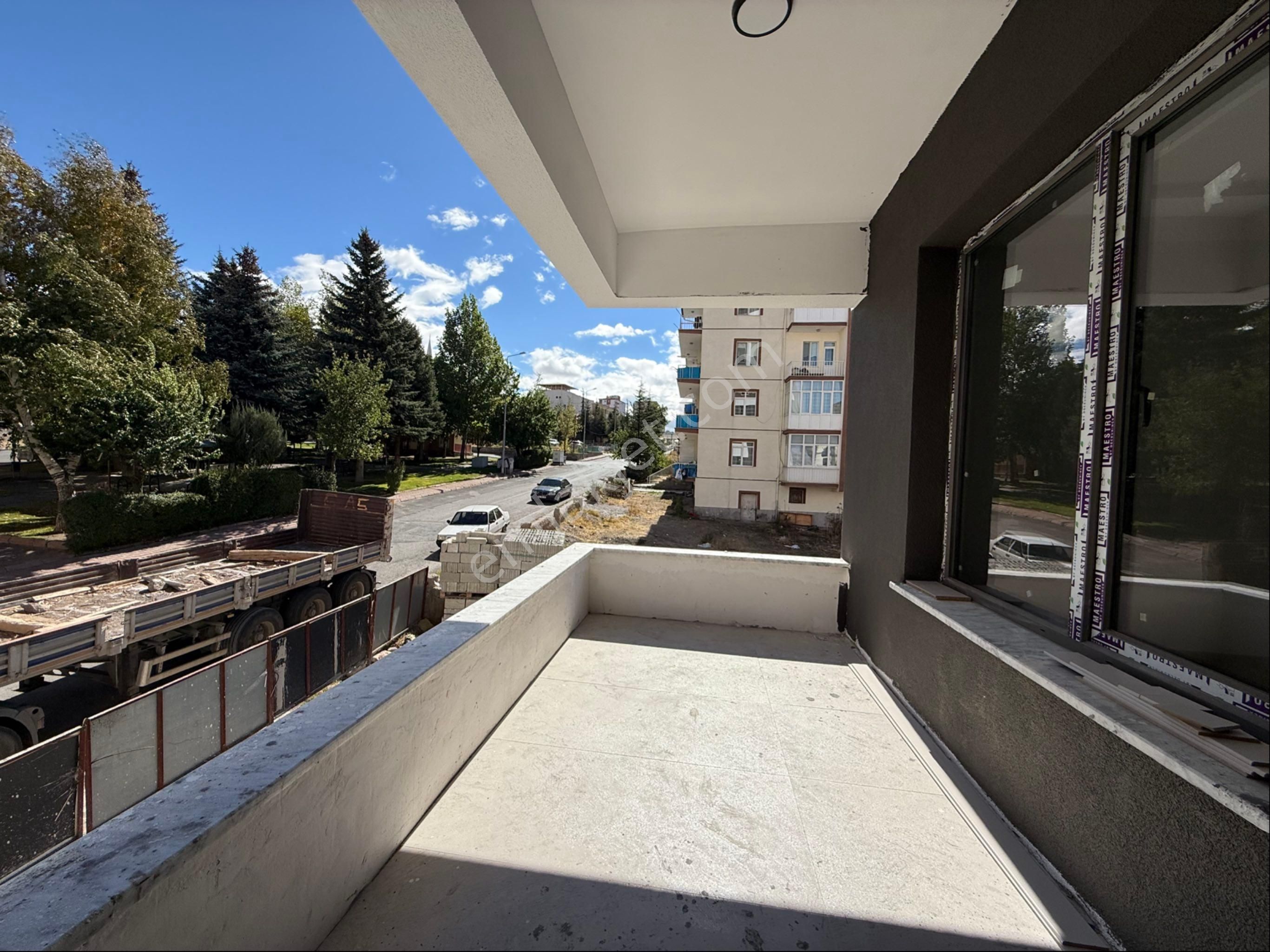 Tavlusun Malatya Yolu Üzerinde 3+1 Sıfır Lüx Satılık Daire - Görsel 17