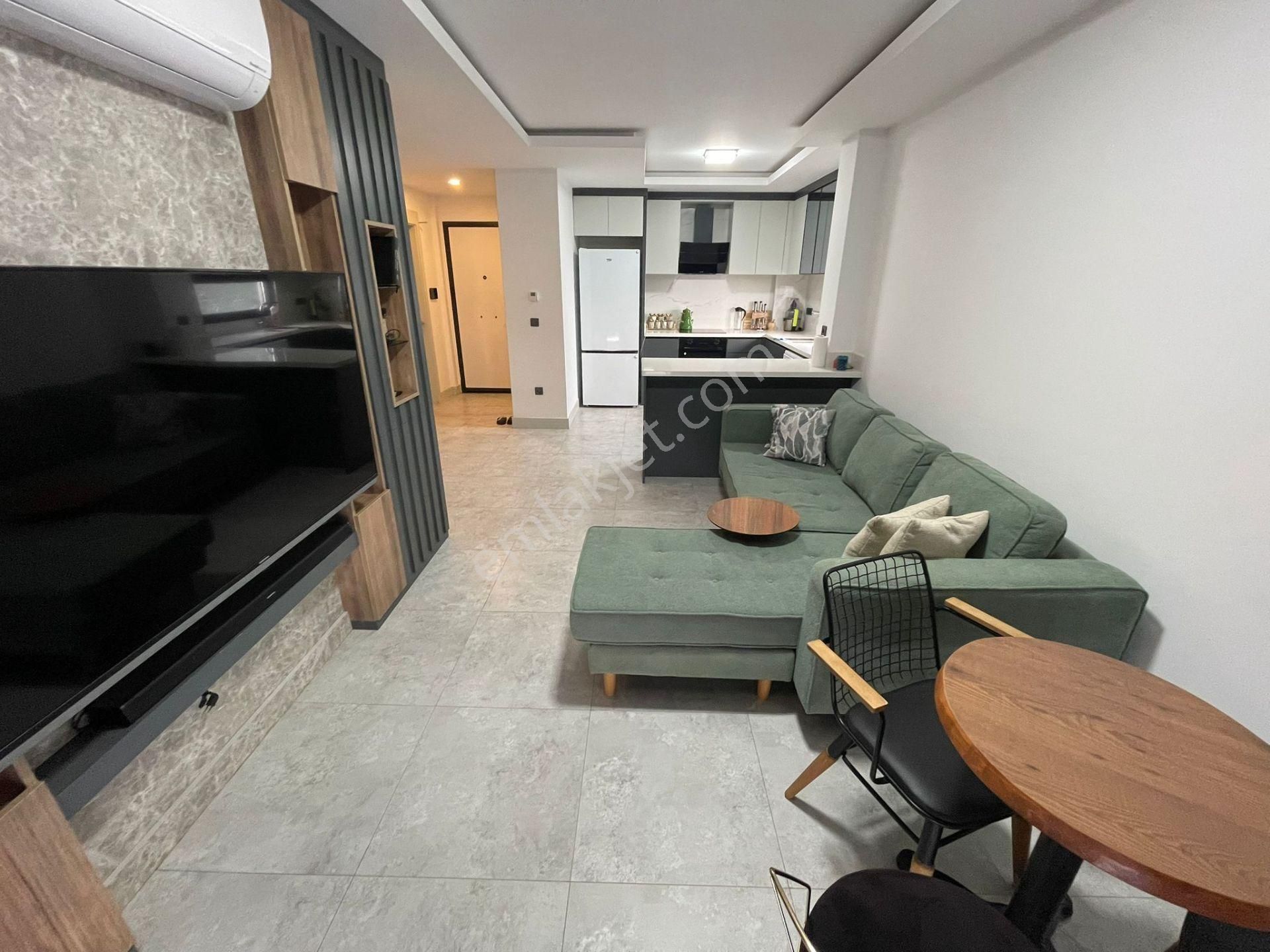 Favori'den Merkezde Havuzlu Güvenlikli Sitede Eşyalı 3+1 Villa - Görsel 11