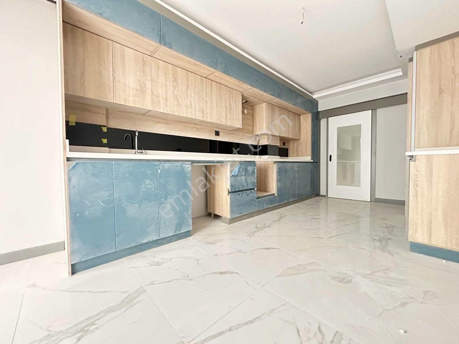 Yenikent Menderes Mh.de 4+1 Ultra Lüx Yapılı Satılık Daire