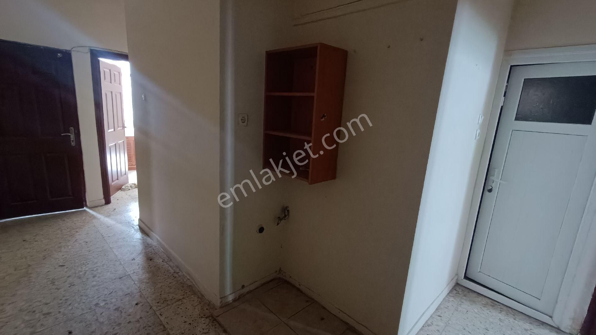 Yeşilyurt Müstakil Tek Katlı İkiz Daire Kapalı Mutfak 2+1 - Görsel 6