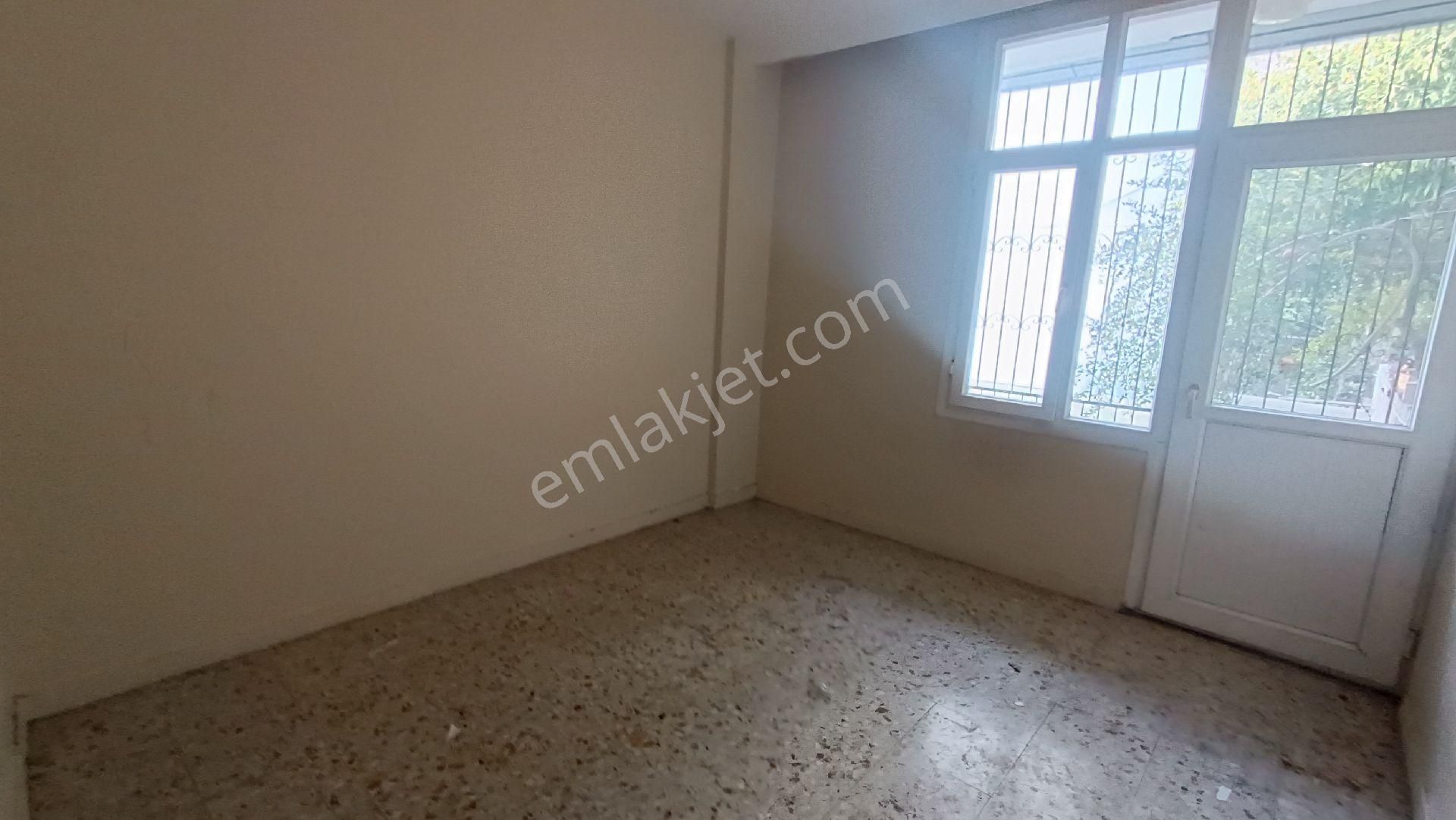 Yeşilyurt Müstakil Tek Katlı İkiz Daire Kapalı Mutfak 2+1 - Görsel 14