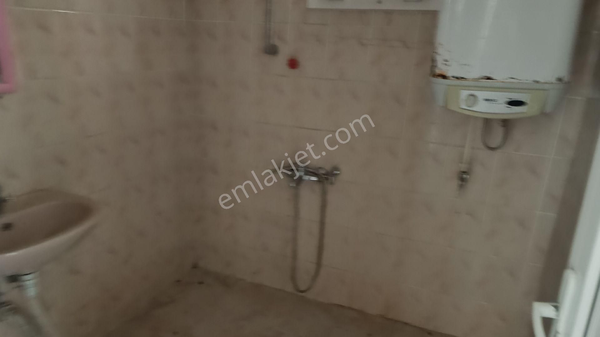 Yeşilyurt Müstakil Tek Katlı İkiz Daire Kapalı Mutfak 2+1 - Görsel 18