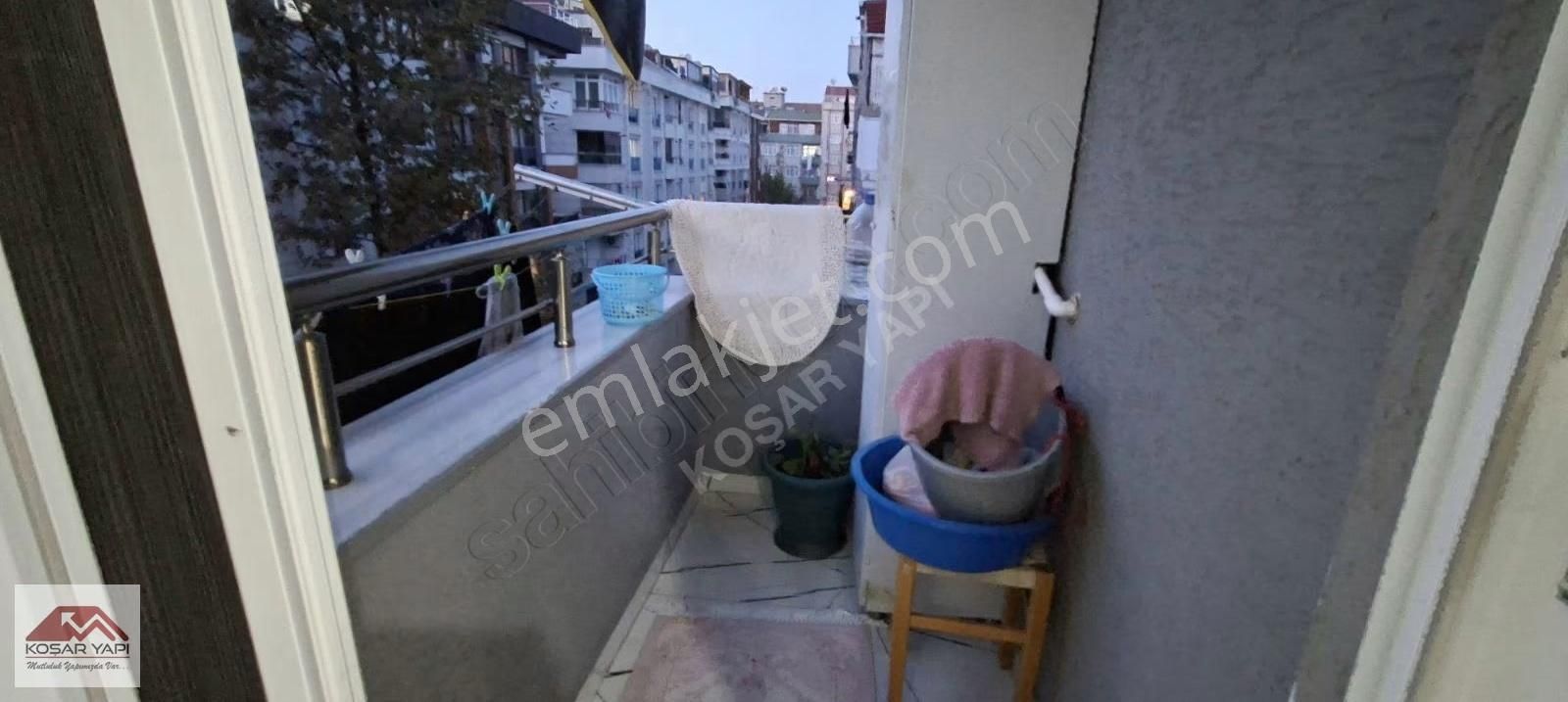 Şirinevlerde 3yıllık Binada2.kat 85m2 Metro Metrobüse 12dak