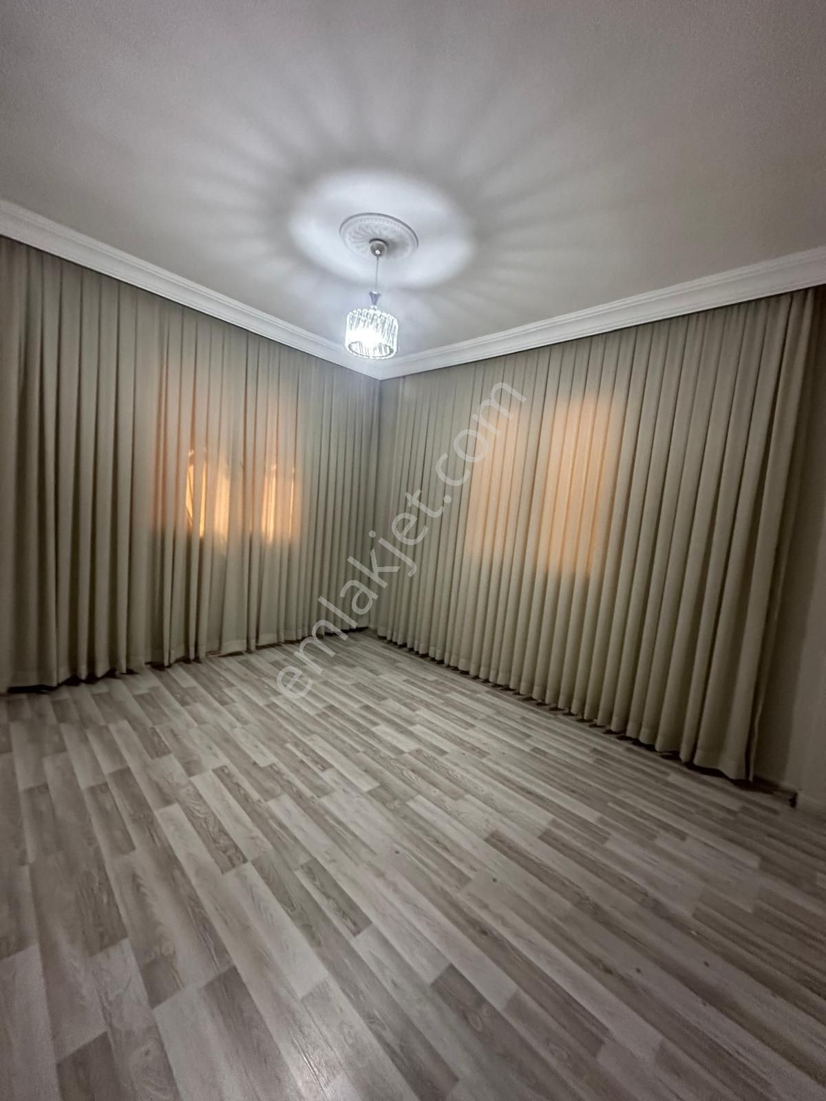 Gürselpaşa'da İçi Yapılı 2+1 Tek Katlı Kiralık Müstakil Ev - Görsel 27