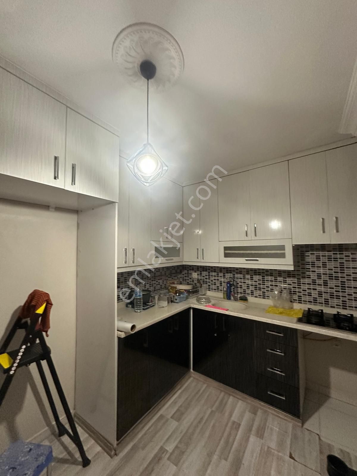 Gürselpaşa'da İçi Yapılı 2+1 Tek Katlı Kiralık Müstakil Ev - Görsel 8