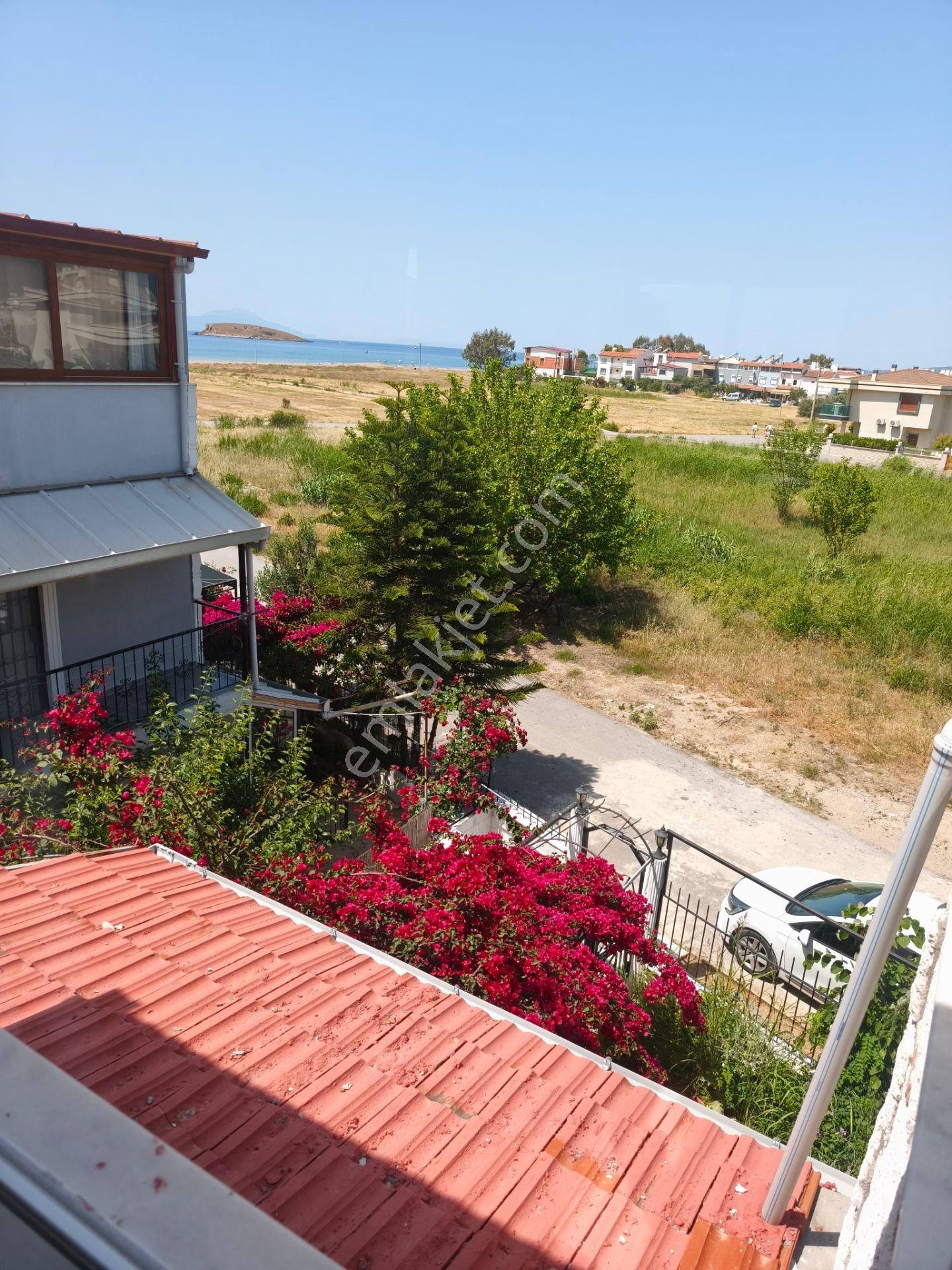 Plaja Yürüme Mesafesinde Müstakil Tripleks Satılık Yazlık - Görsel 2