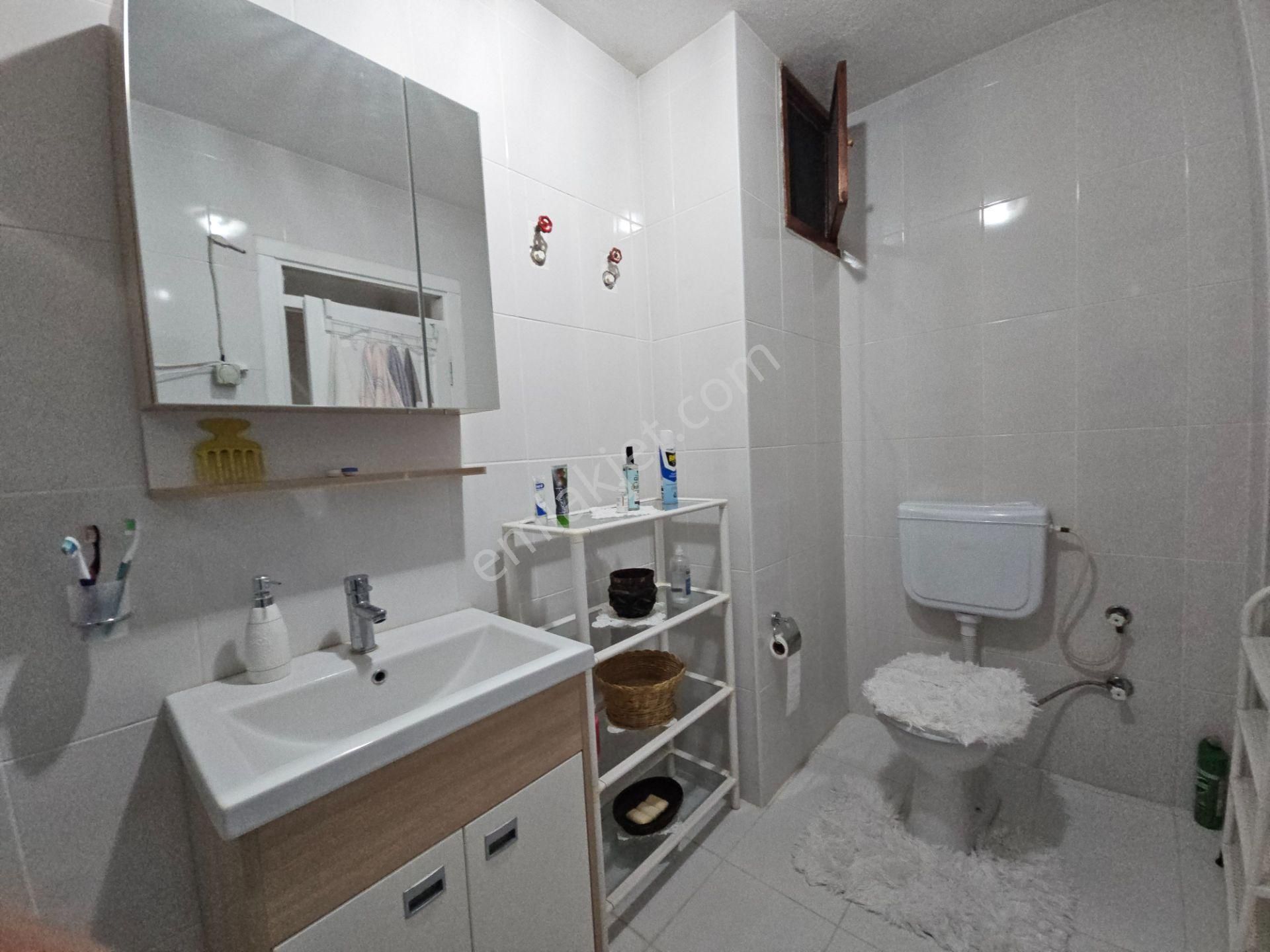 Edremit İkizçay’da Denize 50 Metre Mesafede 3 Katlı 3+1 Villa - Görsel 13