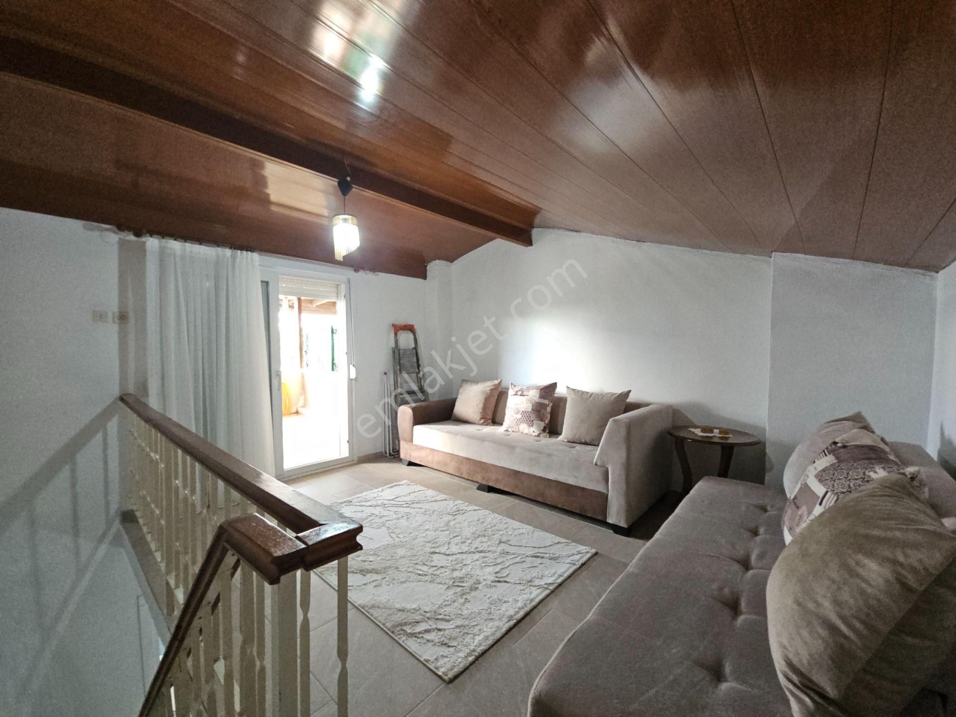 Edremit İkizçay’da Denize 50 Metre Mesafede 3 Katlı 3+1 Villa - Görsel 19