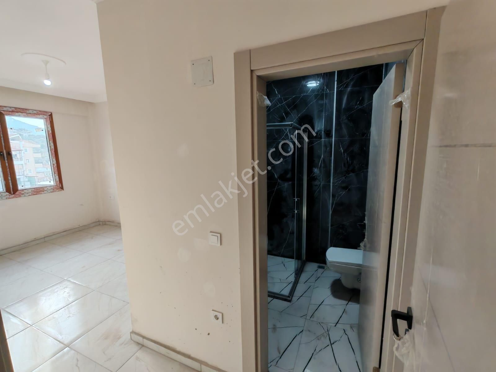 Stop’tan Çalıca’da Fırsat Asansörlü Otoparklı Daire - Görsel 23