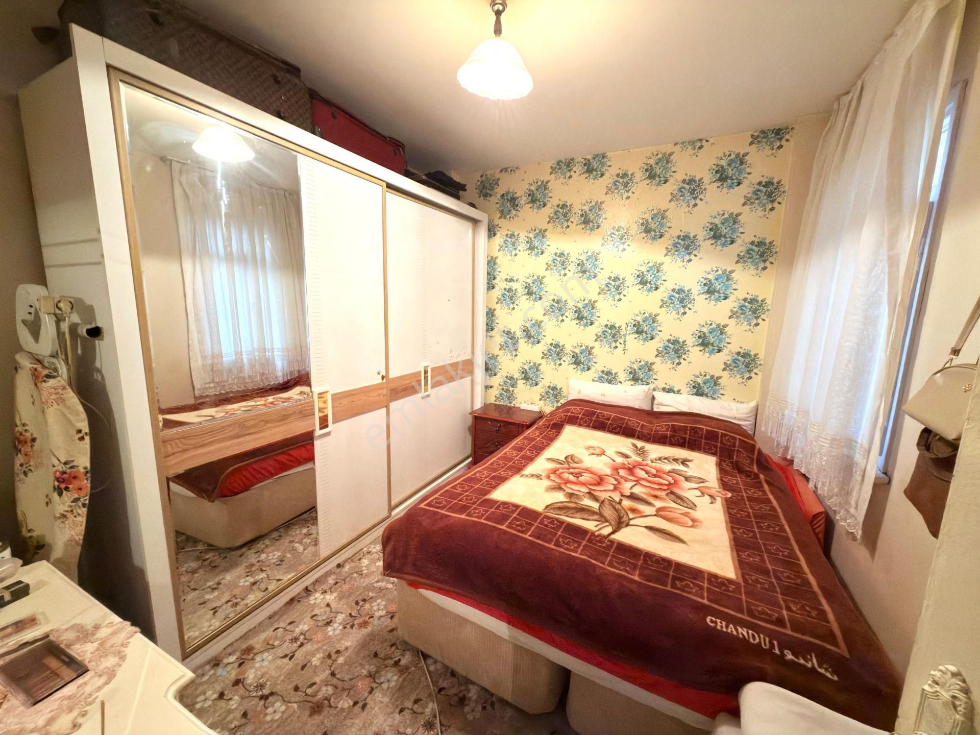 Zeytinburnu 58.bulvar Caddesi Üzerinde Satılık Daire - Görsel 12
