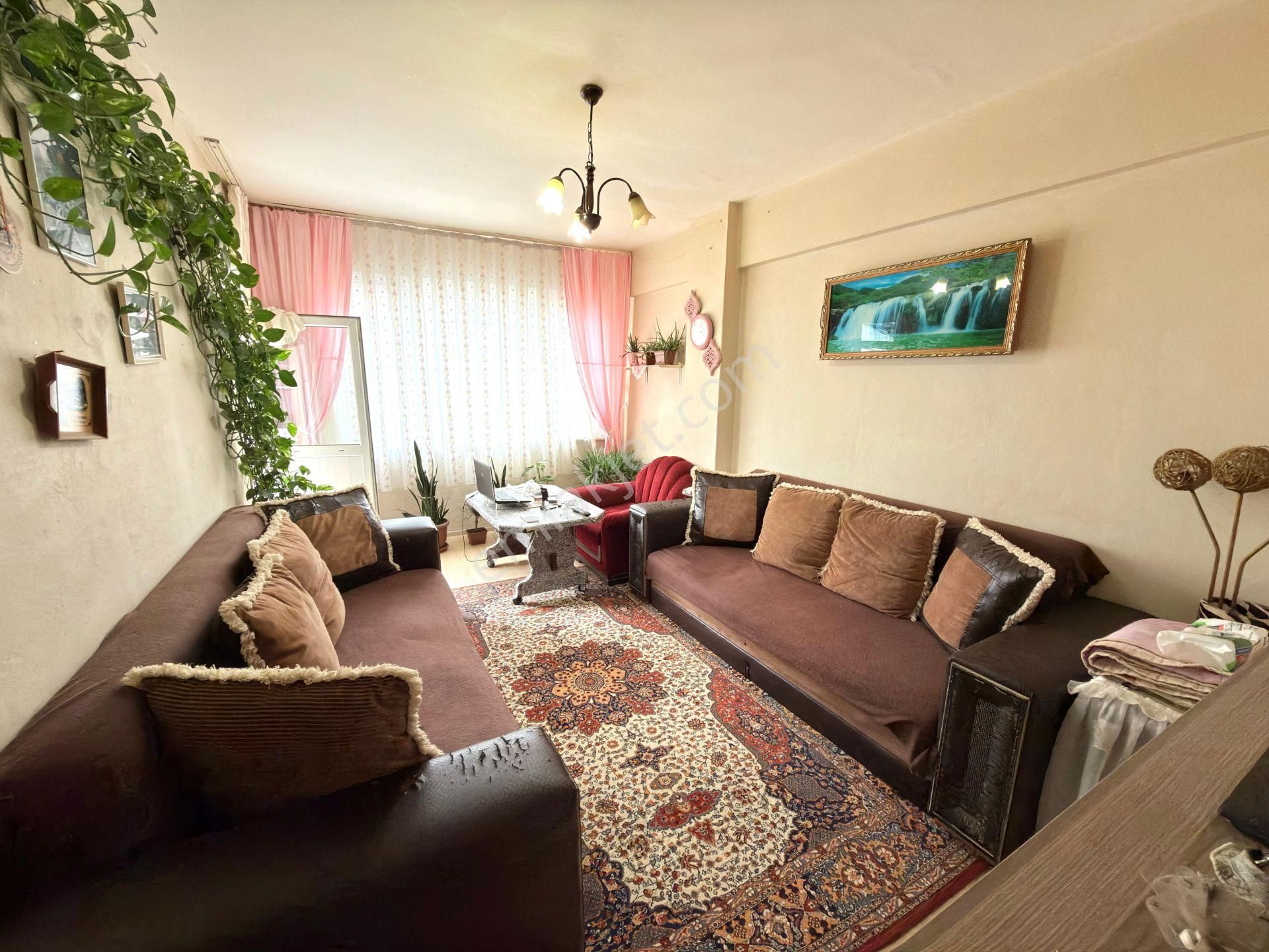 Zeytinburnu 58.bulvar Caddesi Üzerinde Satılık Daire - Görsel 5