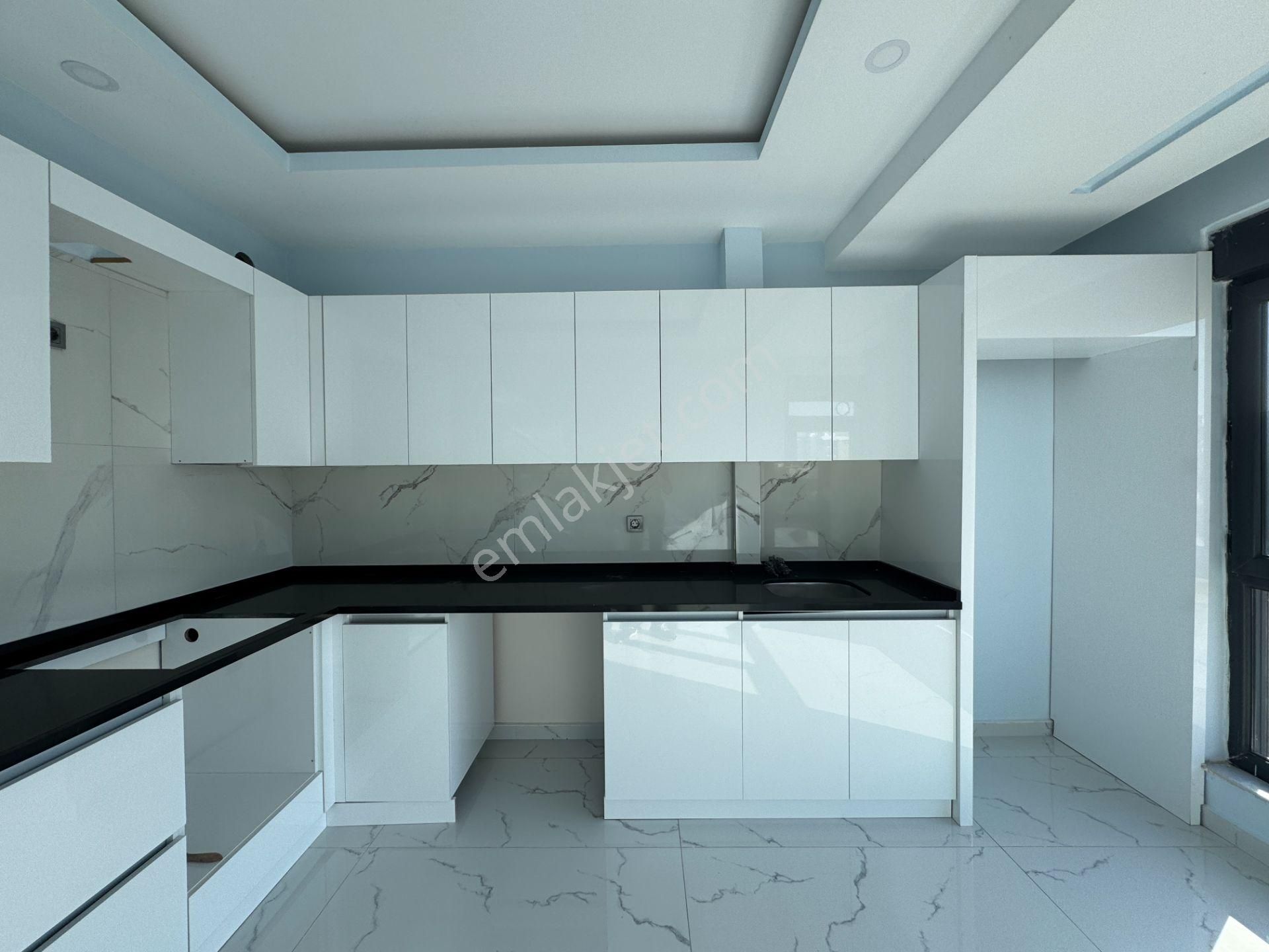 Göksuda Site İçi Çift Banyolu Havuzlu Otoparklı Fırsat 2+1 - Görsel 2