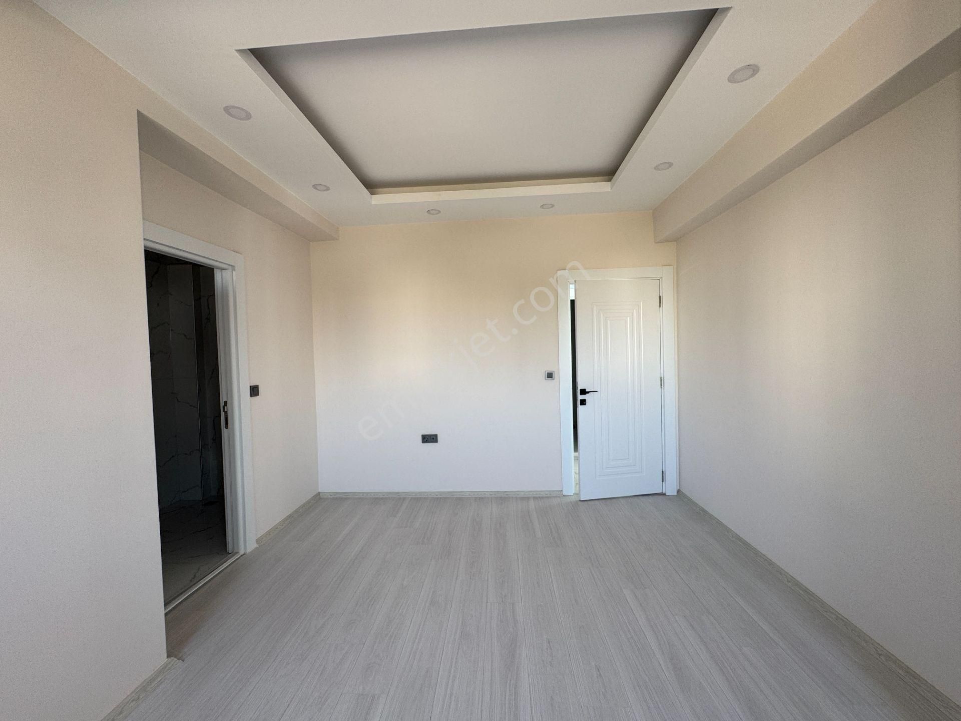 Göksuda Site İçi Çift Banyolu Havuzlu Otoparklı Fırsat 2+1 - Görsel 22