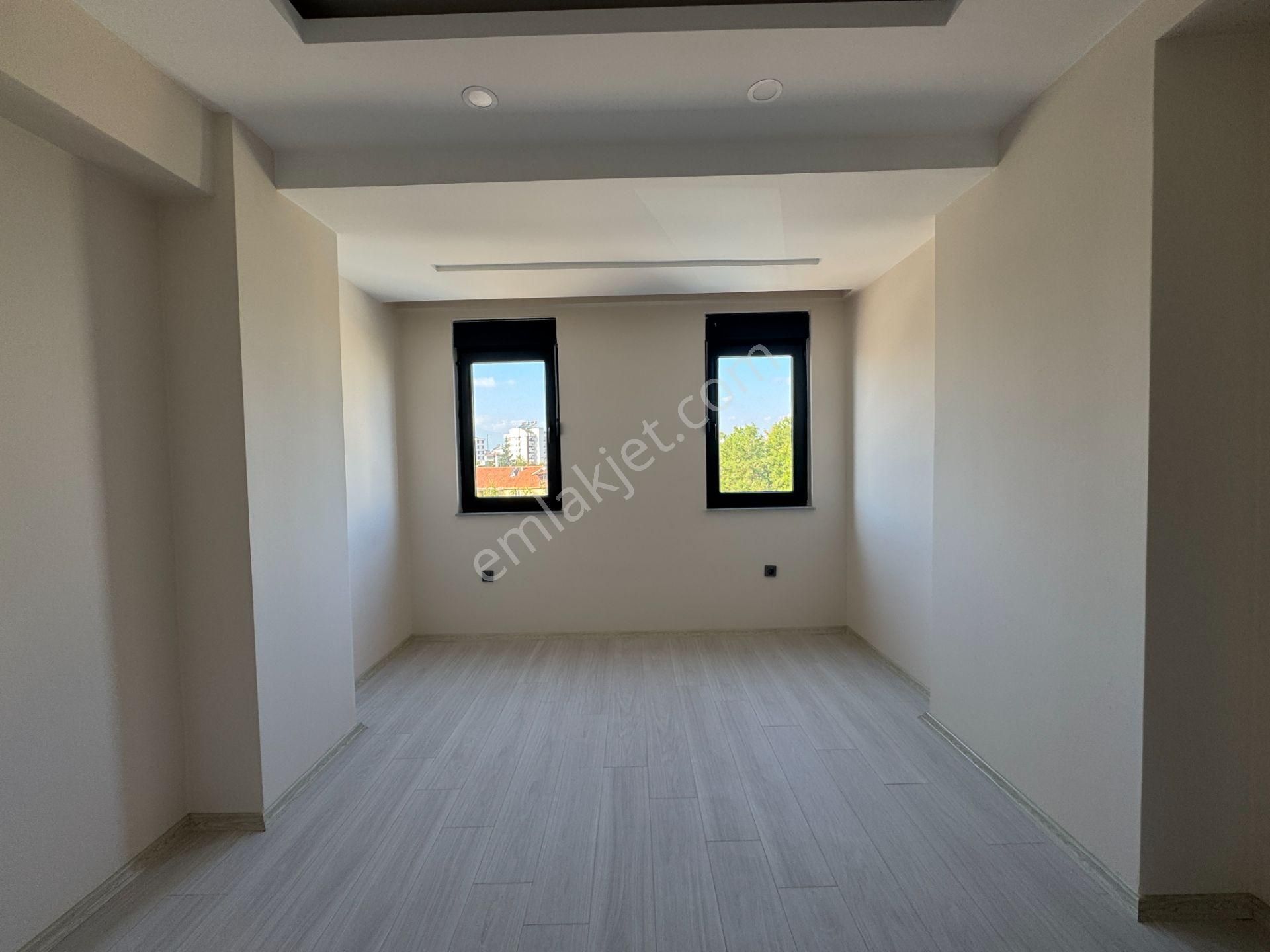 Göksuda Site İçi Çift Banyolu Havuzlu Otoparklı Fırsat 2+1 - Görsel 21