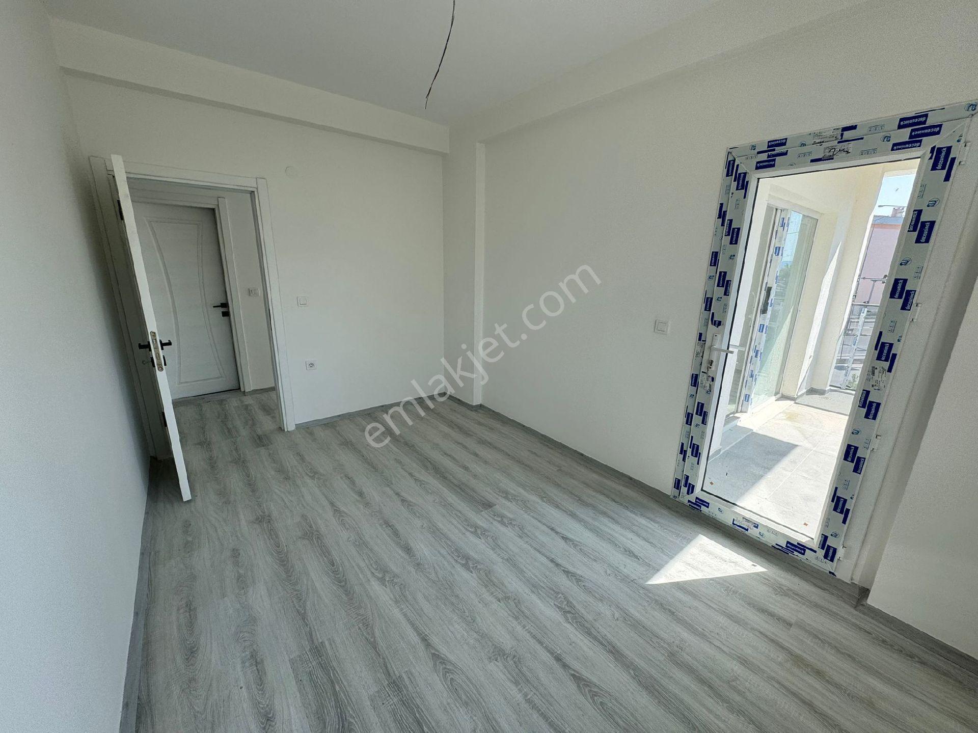 Kuşadası Şehir Merkezinde 2+1 Satılık Sıfır Daire - Görsel 2