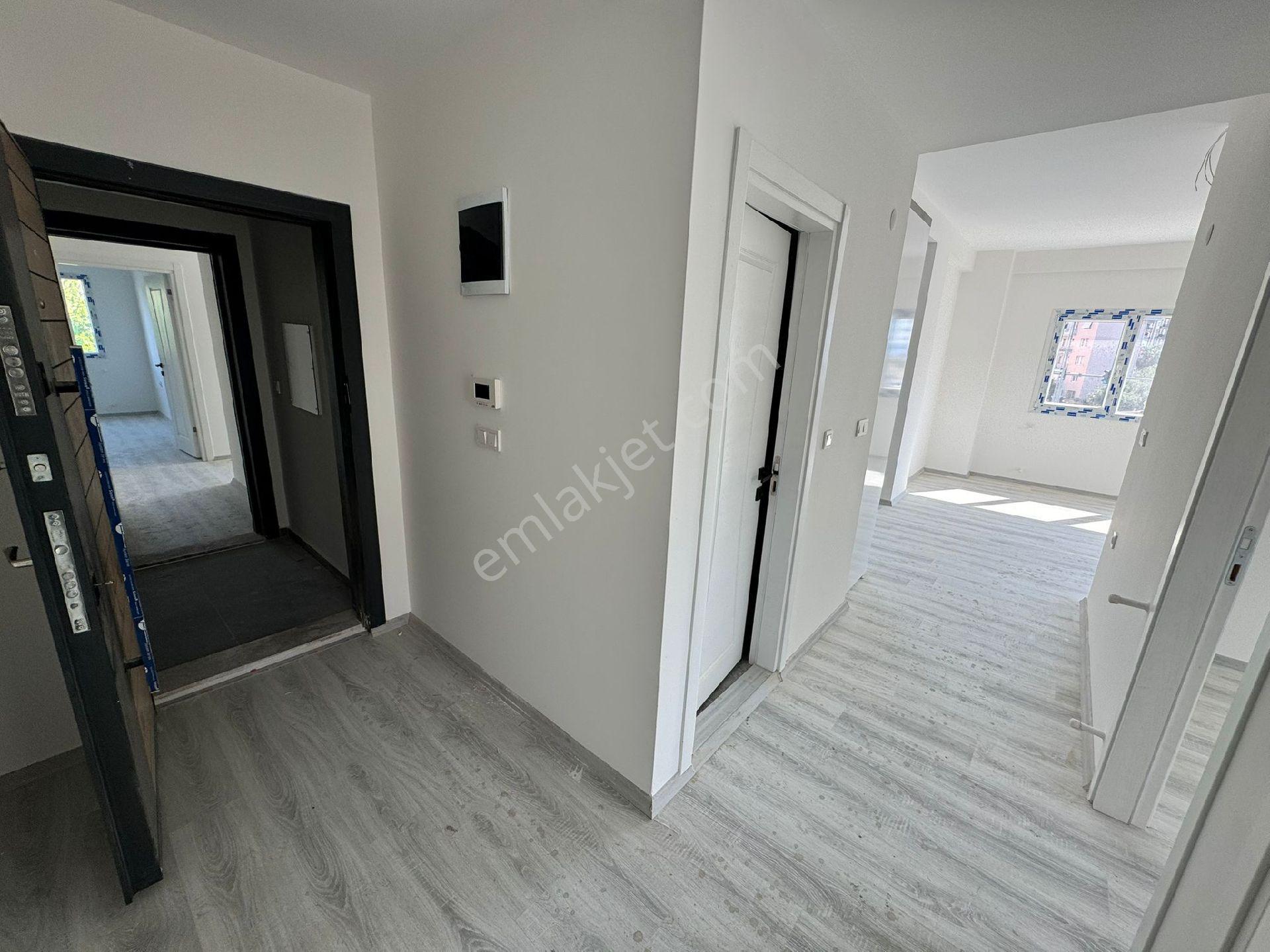 Kuşadası Şehir Merkezinde 2+1 Satılık Sıfır Daire - Görsel 14
