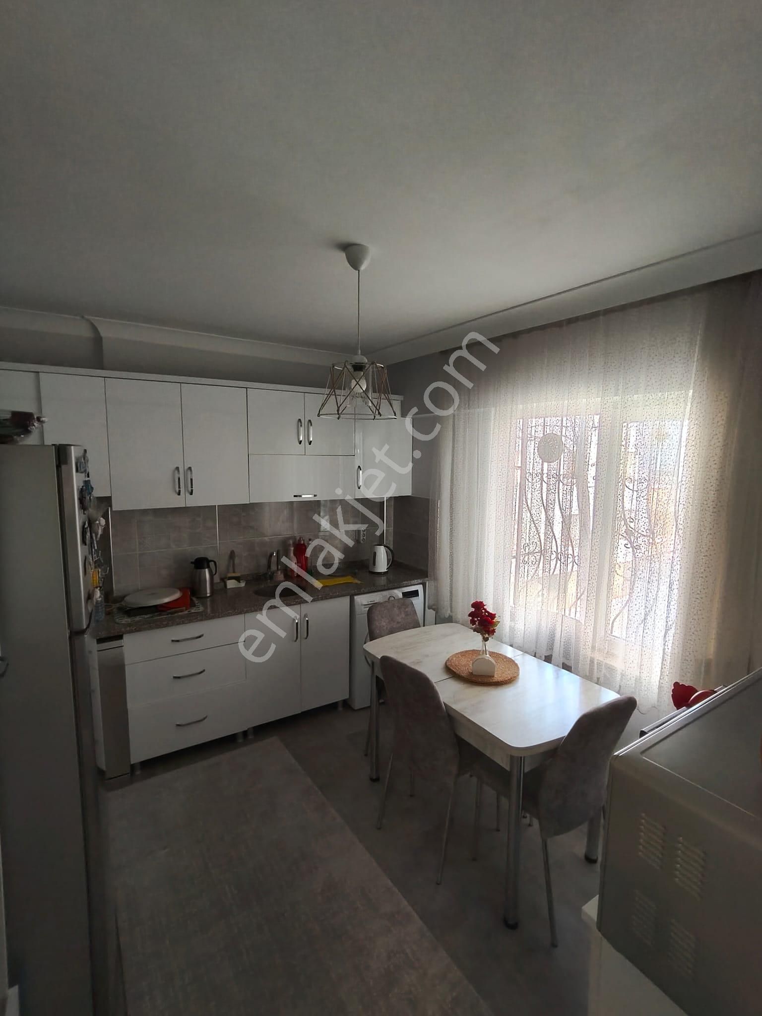 Aydınlıkevler'de 2+1 Satılık Daire-taner Emlak İnşaat - Görsel 4