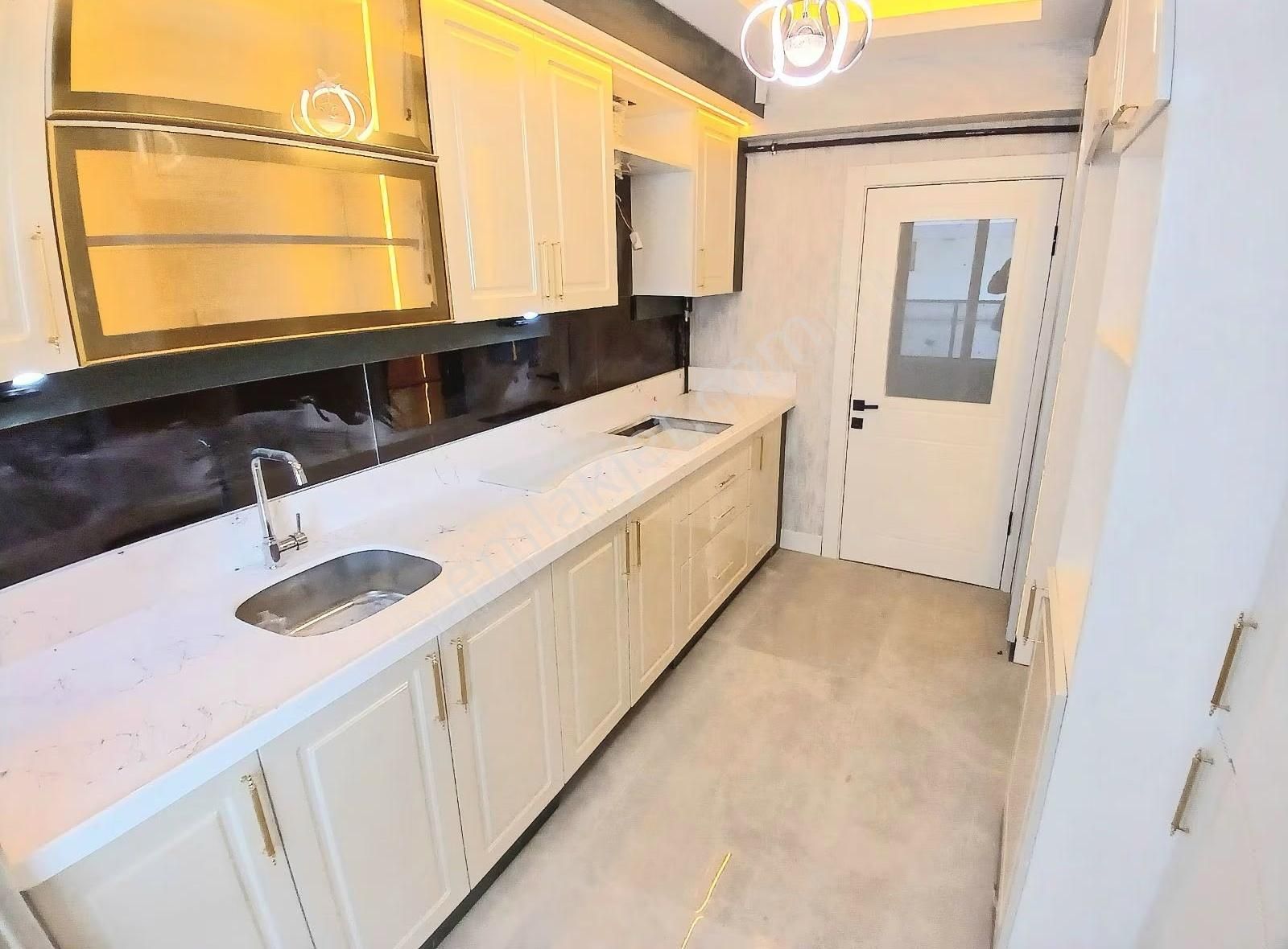 Menderes Mahallesi_kat Konumunda_ebeveyn Banyolu 3+1 Sıfır Daire - Görsel 24