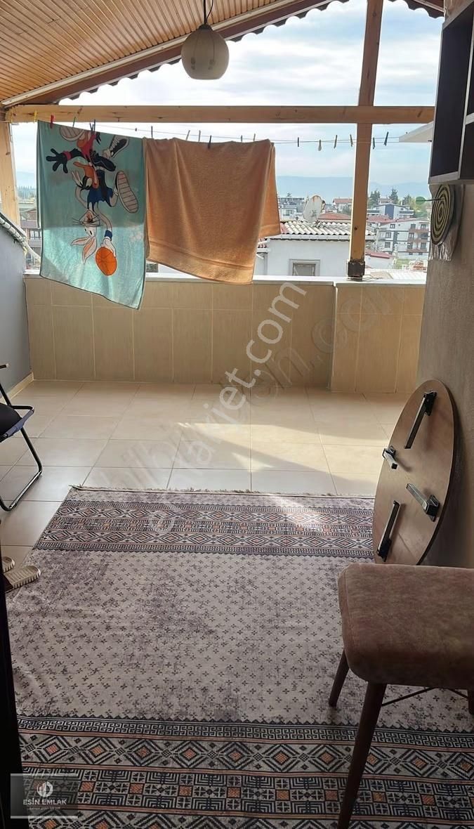 Darıca Bayramoğlunda 1+1 Çatı Katı Deniz Manzaralı Daire