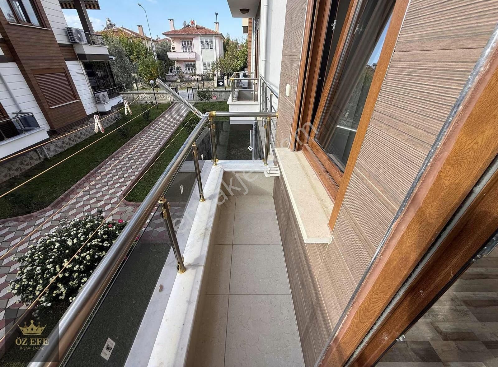 Altınoluk'un En Prestijli Sitelerinden Birinde Havuz Başı Daire - Görsel 8