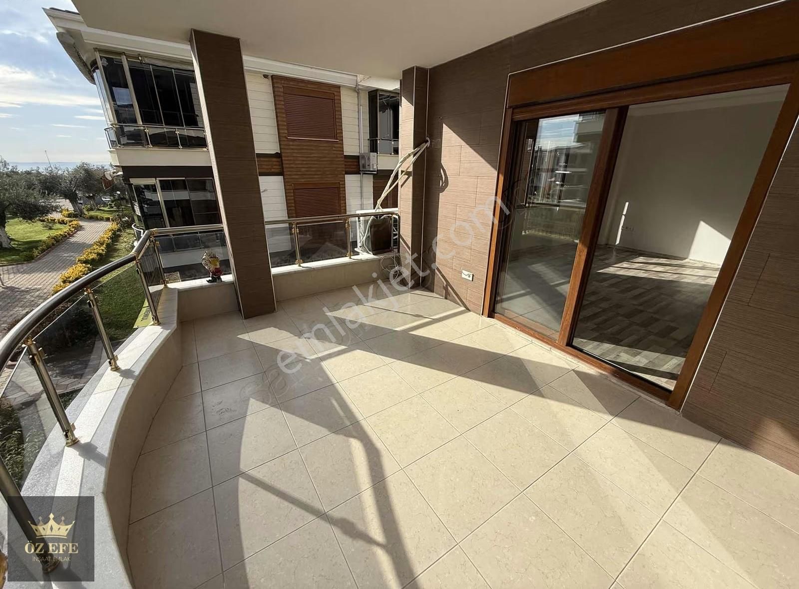 Altınoluk'un En Prestijli Sitelerinden Birinde Havuz Başı Daire - Görsel 22
