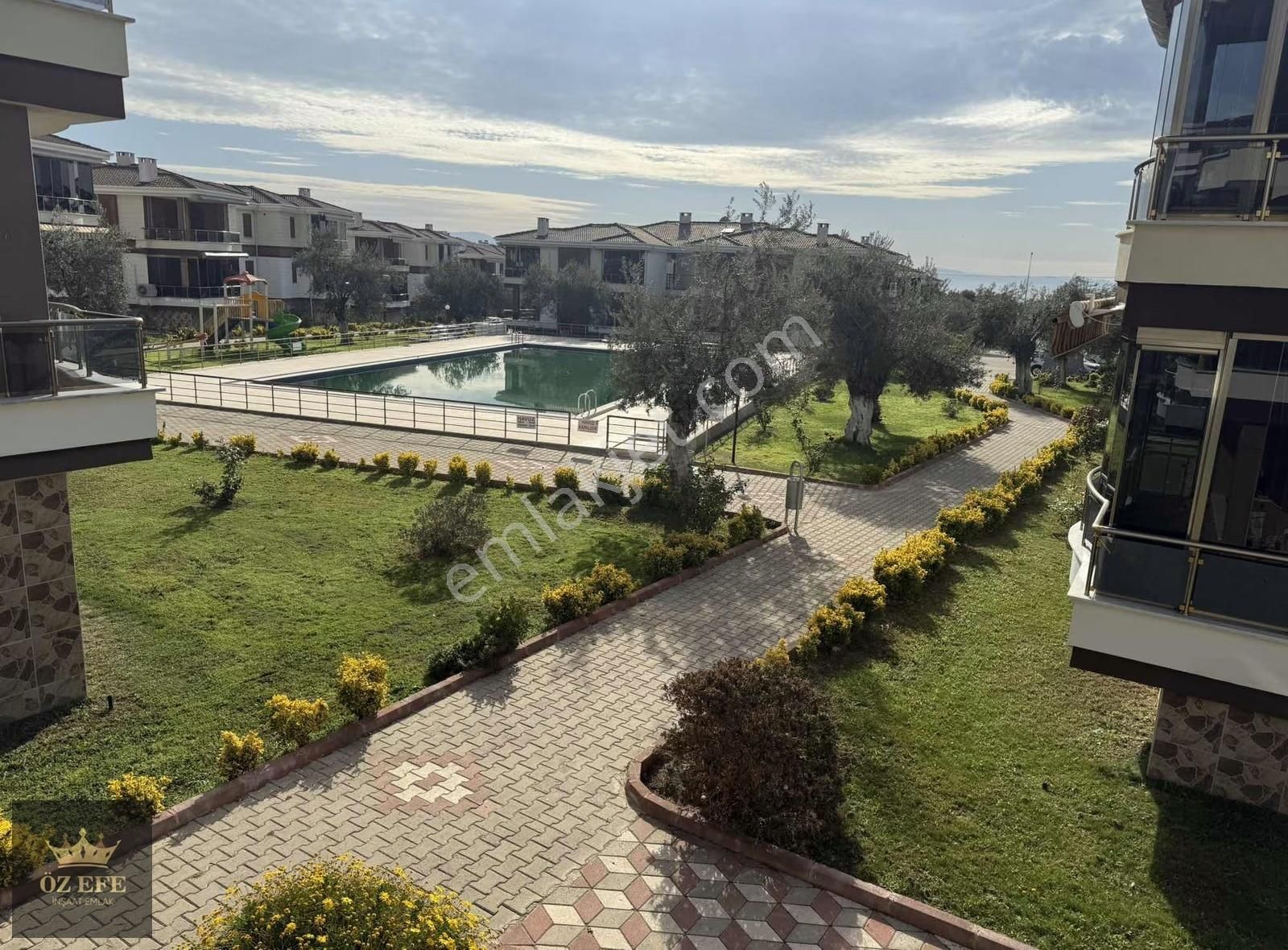 Altınoluk'un En Prestijli Sitelerinden Birinde Havuz Başı Daire - Görsel 18