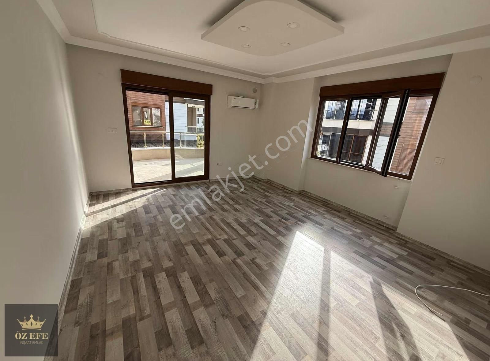 Altınoluk'un En Prestijli Sitelerinden Birinde Havuz Başı Daire - Görsel 5
