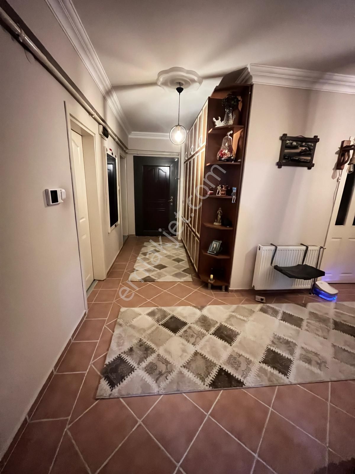 Muhittin Mahallesi Bağlar 2.sok. 4+1 Ara Kat Satılık Daire! - Görsel 8