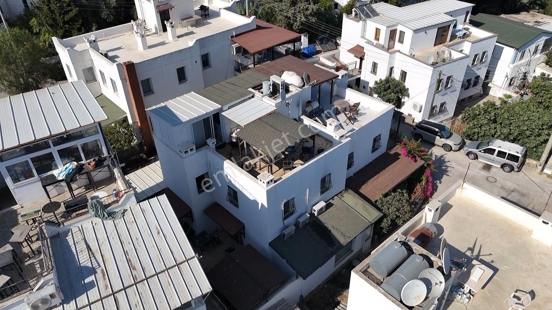 Bodrum Merkezde Yeniköy Mah Kiralık Eşyasız 4+1 İkiz Villa - Görsel 22