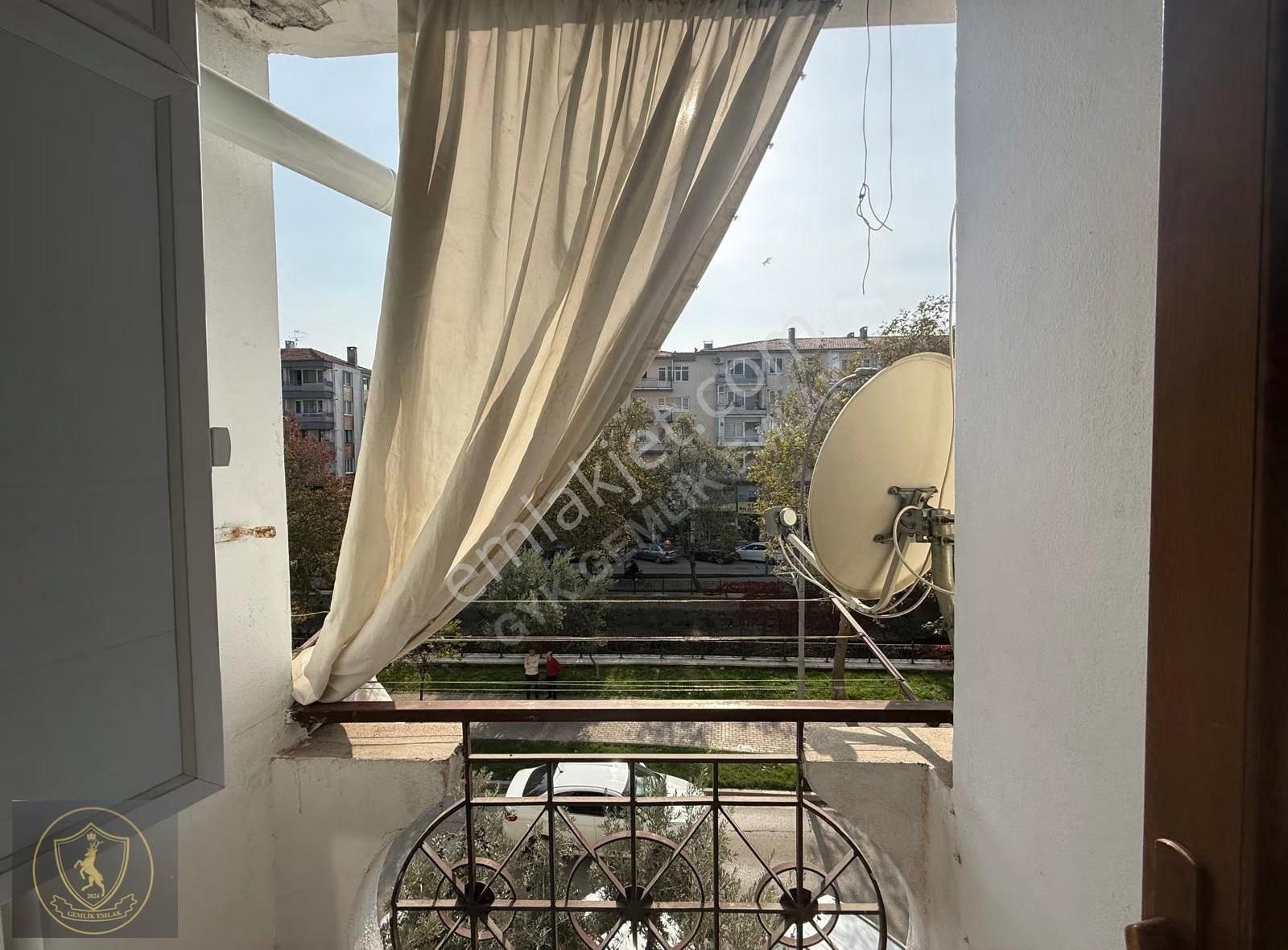 Gemlik Emlaktan Eşyalı Kiralık 2+1 (abonelikleri Açık) Daire - Görsel 3