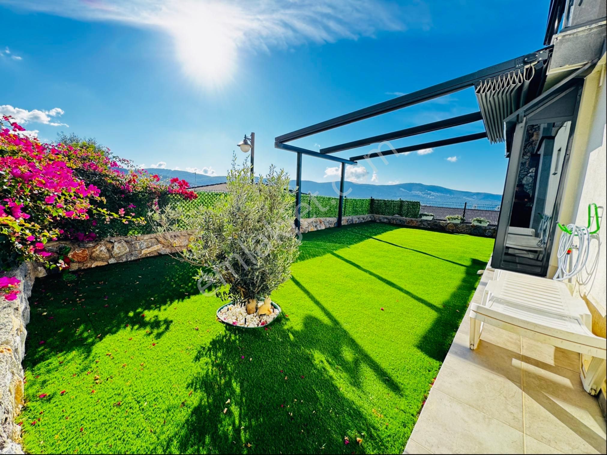 Akbük’te Köşe Bahçe Katı 2+1 – Havuz & Deniz Manzaralı – Eşyalı Satılık - Görsel 5