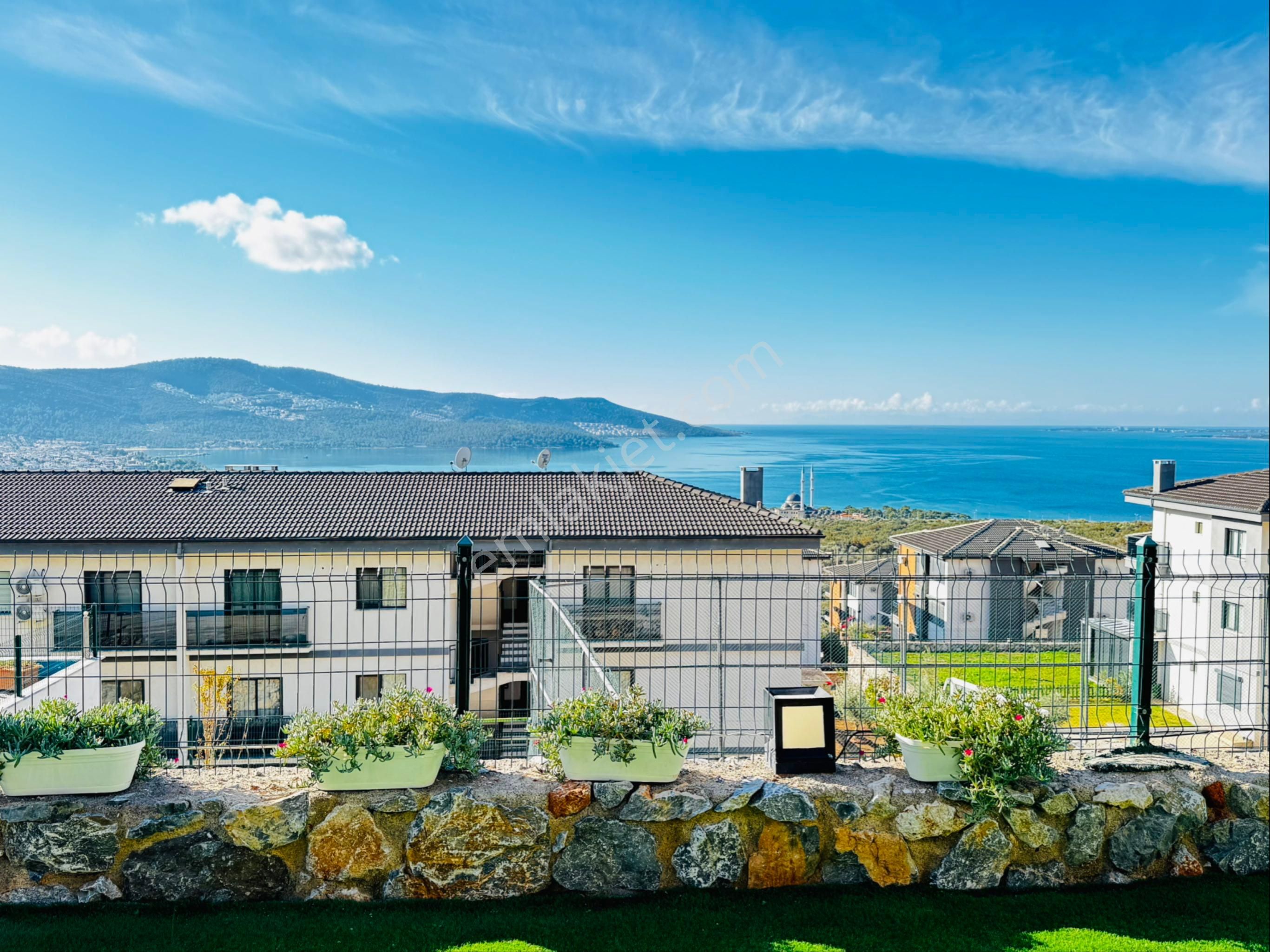 Akbük’te Köşe Bahçe Katı 2+1 – Havuz & Deniz Manzaralı – Eşyalı Satılık - Görsel 7