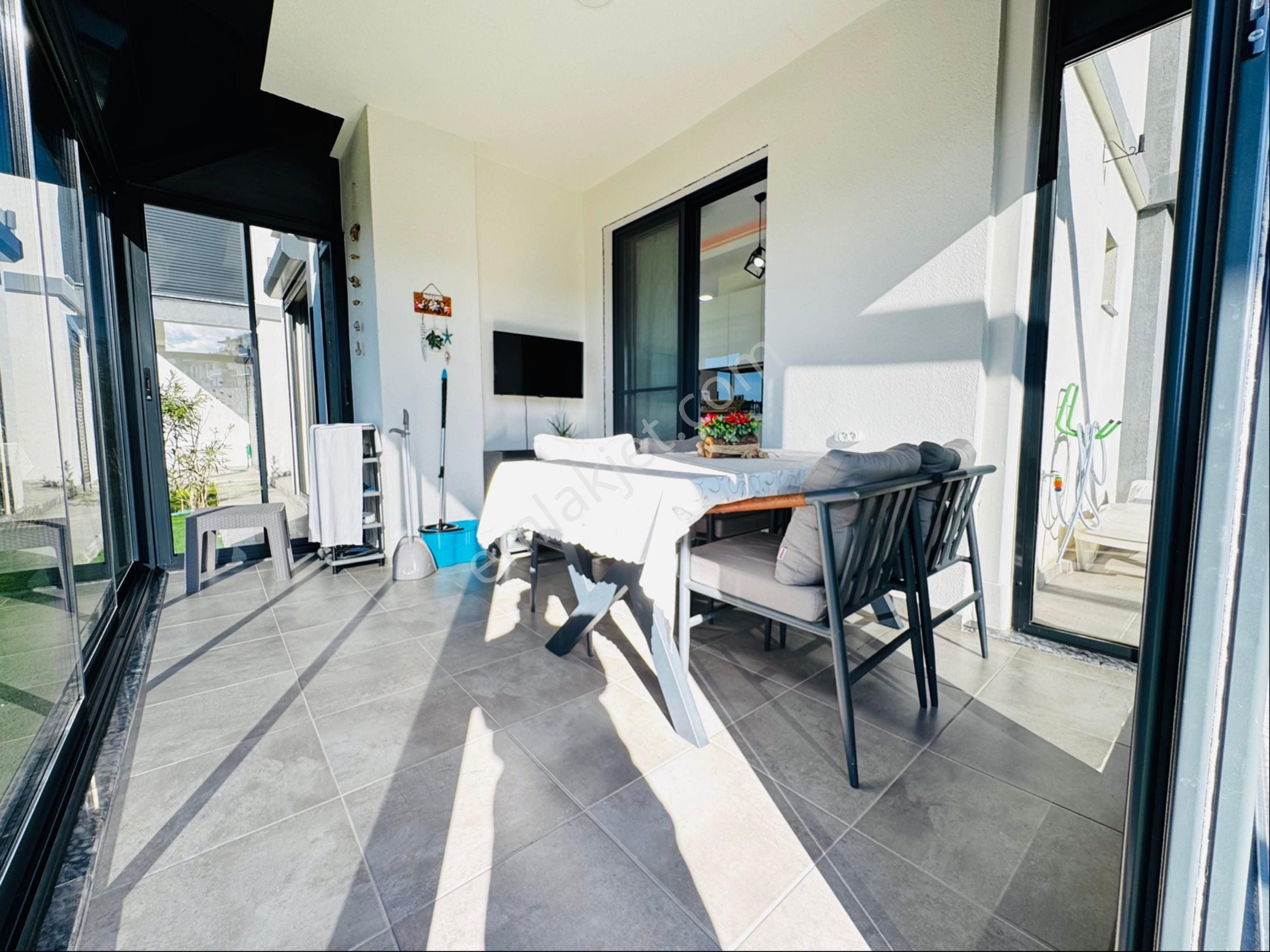 Akbük’te Köşe Bahçe Katı 2+1 – Havuz & Deniz Manzaralı – Eşyalı Satılık - Görsel 16