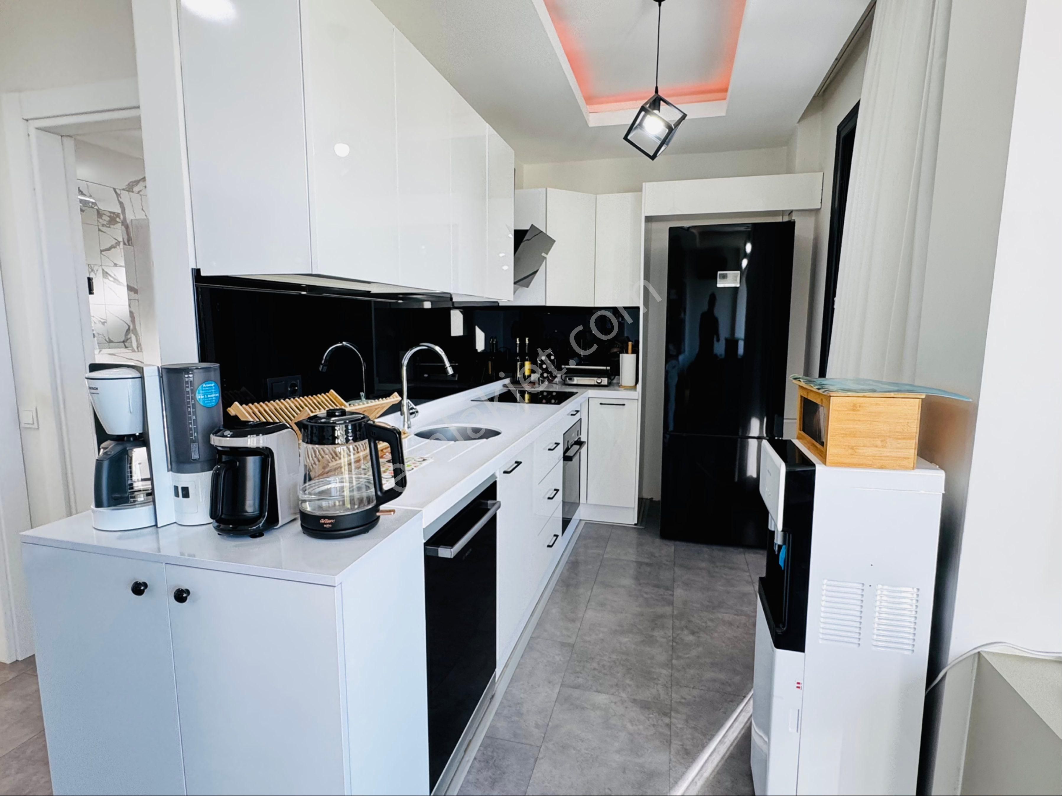 Akbük’te Köşe Bahçe Katı 2+1 – Havuz & Deniz Manzaralı – Eşyalı Satılık - Görsel 26