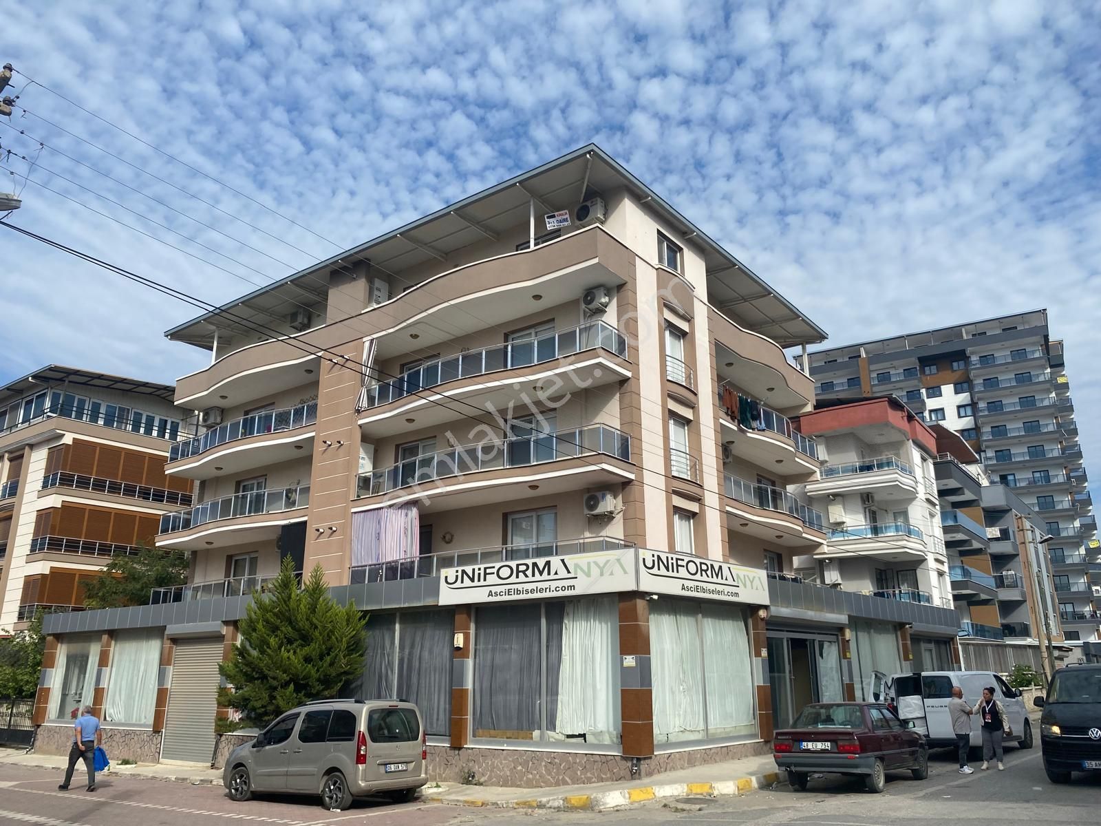 Menemen İsmet İnönü Mah. Fırsat 3 Cepheli Büyük Tip 3+1 Daire - Görsel 2