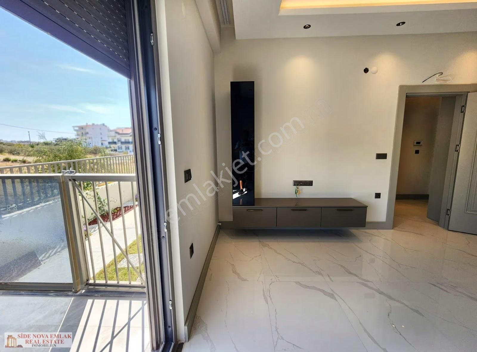 Ilıca'da Satılık 1+1 Lux Daire - Görsel 7